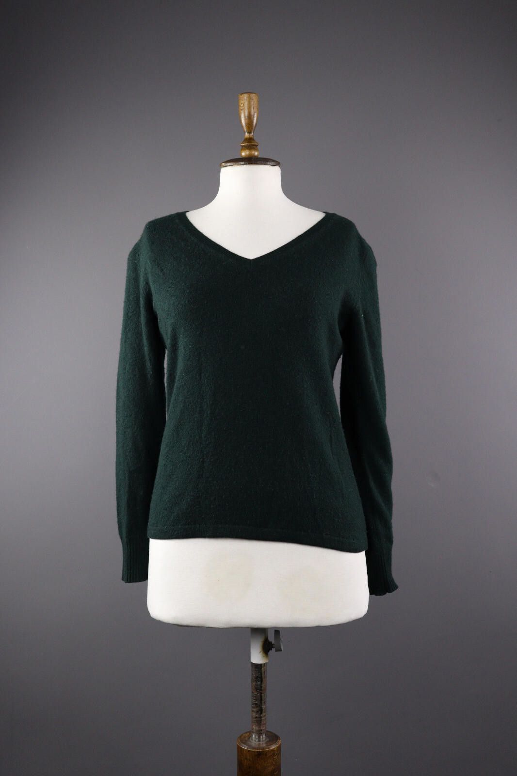 Designer Ladies Weekend Max Mara Wool Basic Soft Knit Sweater Size M Size M / US 6-8 / IT 42-44 - 1 Thumbnail