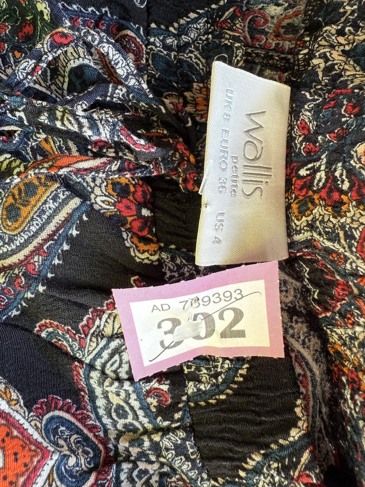 Walls Wallis print trouser in size uk 8 Size ONE SIZE - 3 Thumbnail