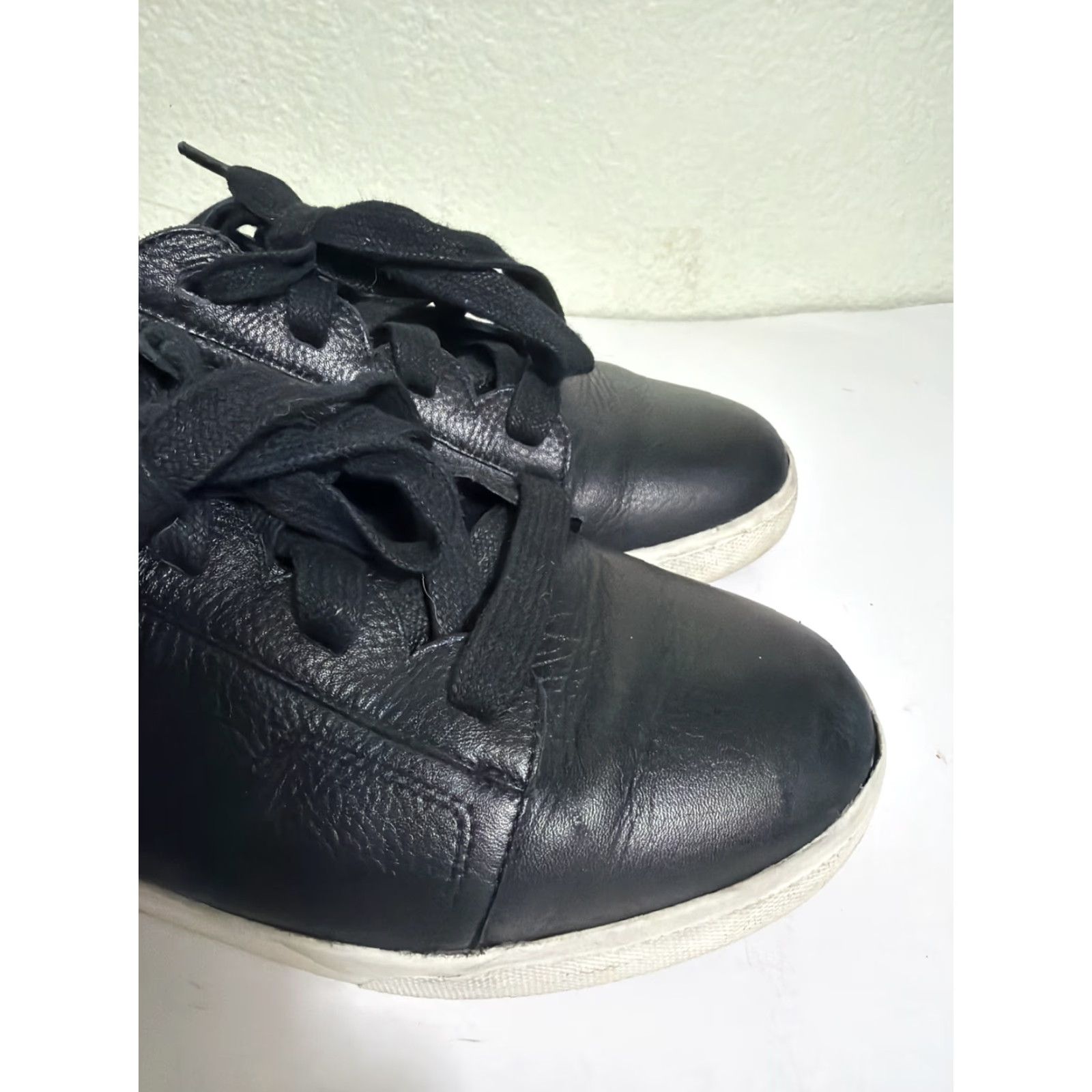 Vionic Vionic Chantelle Sneaker Women Leather Black Lace Up Size 9 Size US 9 / IT 39 - 3 Thumbnail