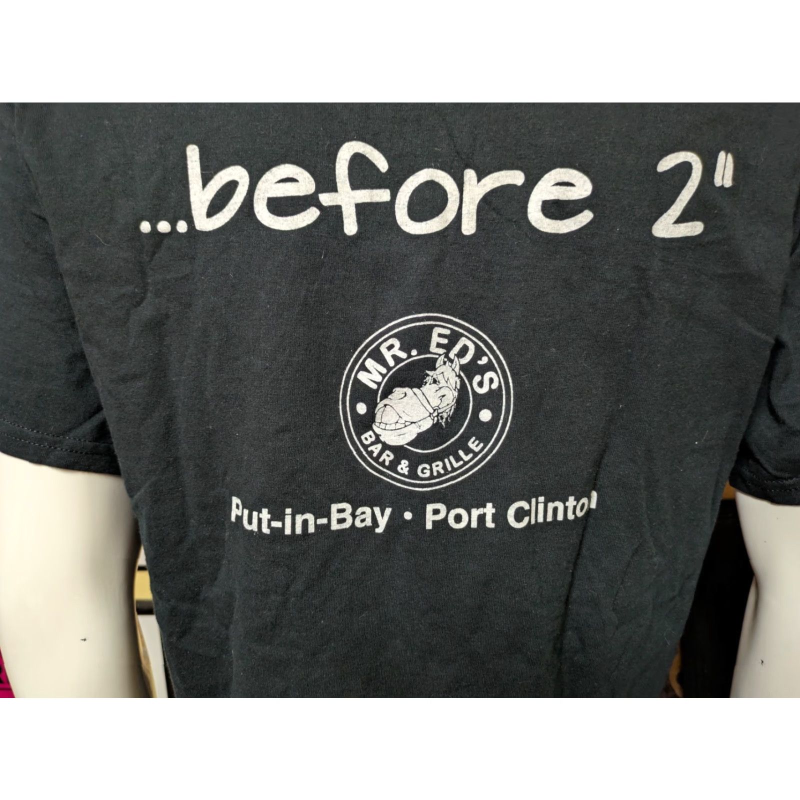 Gildan Mr. Ed's Bar T Shirt Large Black Cotton Gildan Men Crew Neck Short Sleeve Bar Theme 2000s (2000s) Put-In-Bay OH IL/DE Bay Area Size US L / EU 52-54 / 3 - 3 Thumbnail