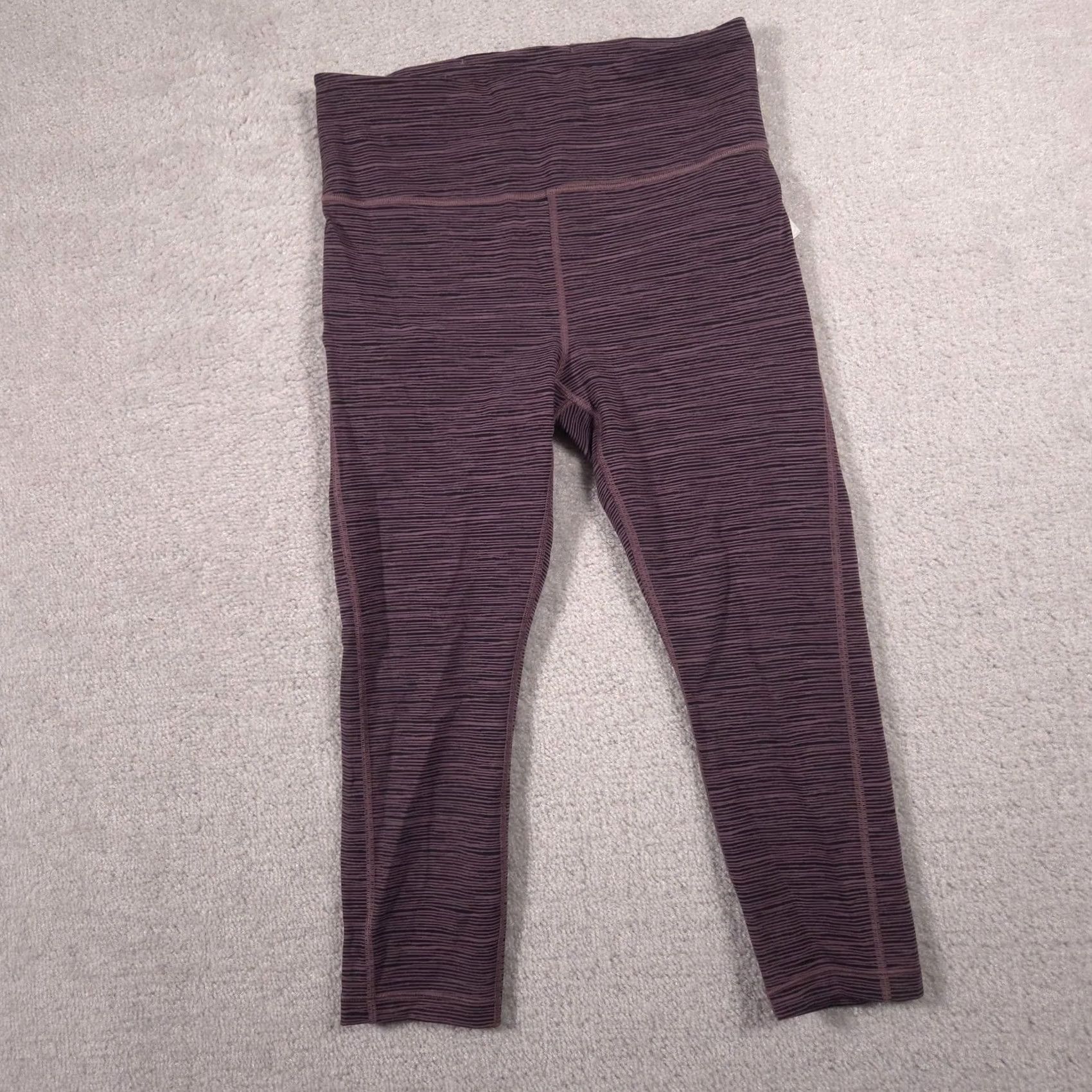 Athleta Athleta Capri Leggings Womens Small Purple Stripe Ultimate Capri Athletic Yoga Size 28" / US 6 / IT 42 - 2 Thumbnail