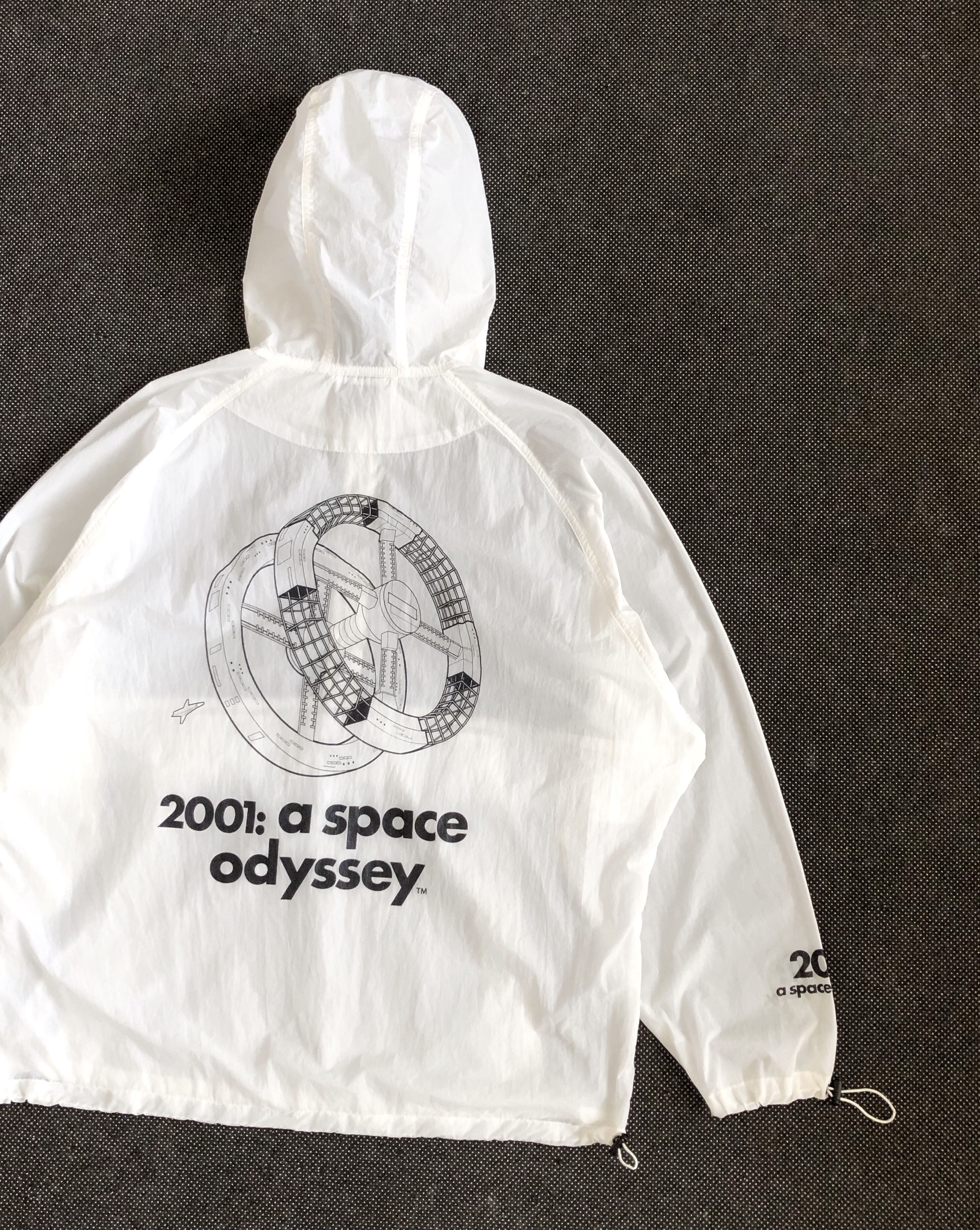 GU STANLEY KUBRICK 2001:A SPACE ODYSSEY OVERSIZE WINDBREAKER Size US L / EU 52-54 / 3 - 3 Thumbnail