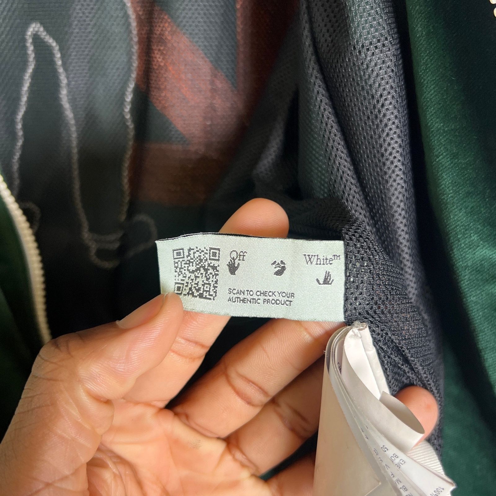 Off-White Off-White Velvet Barrel Zipped Bomber Jacket Size US L / EU 52-54 / 3 - 5 Thumbnail