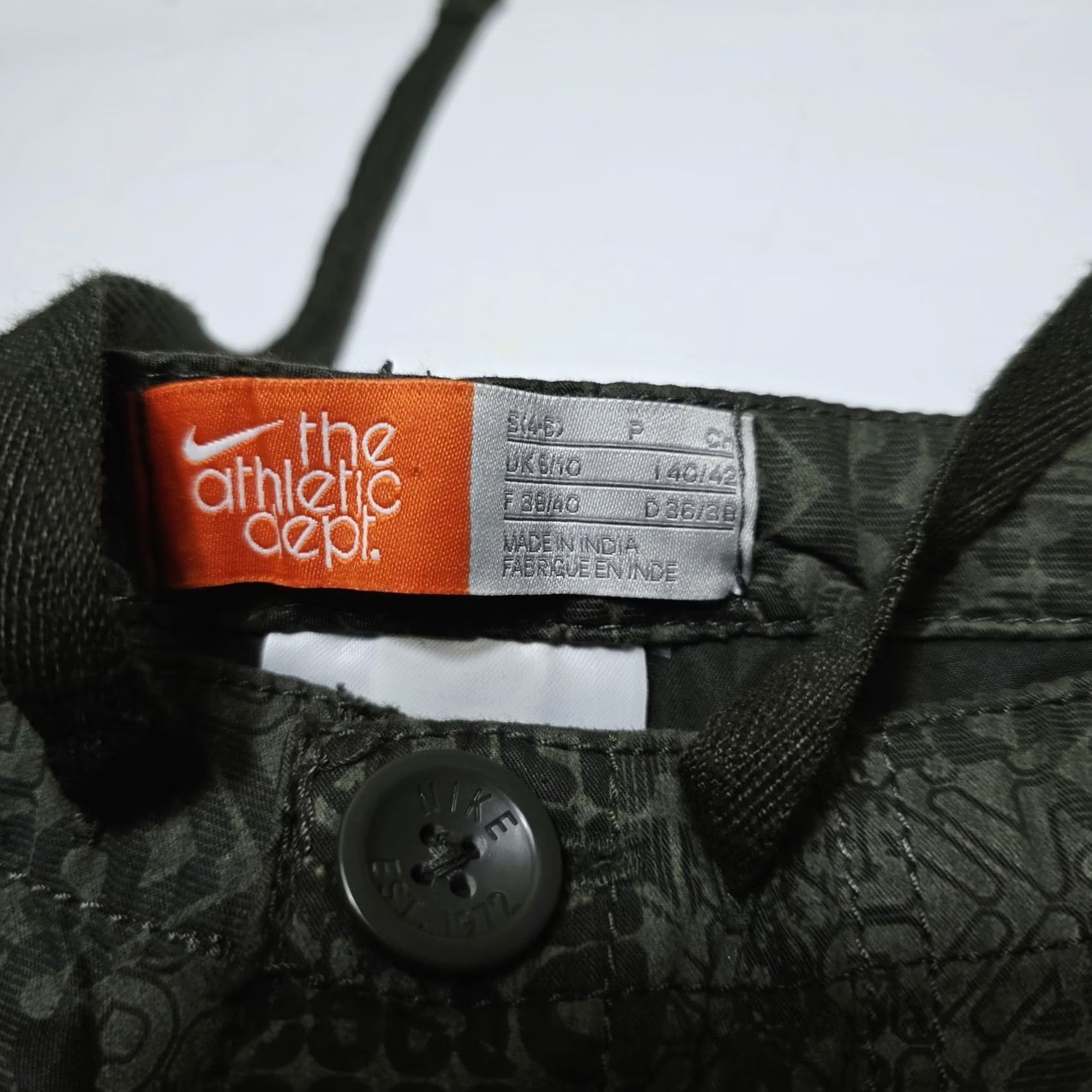 Nike VINTAGE Nike Athletic Department Women's Board Shorts Drawstring Y2k Small (4-6) Green Size 28" / US 6 / IT 42 - 7 Thumbnail