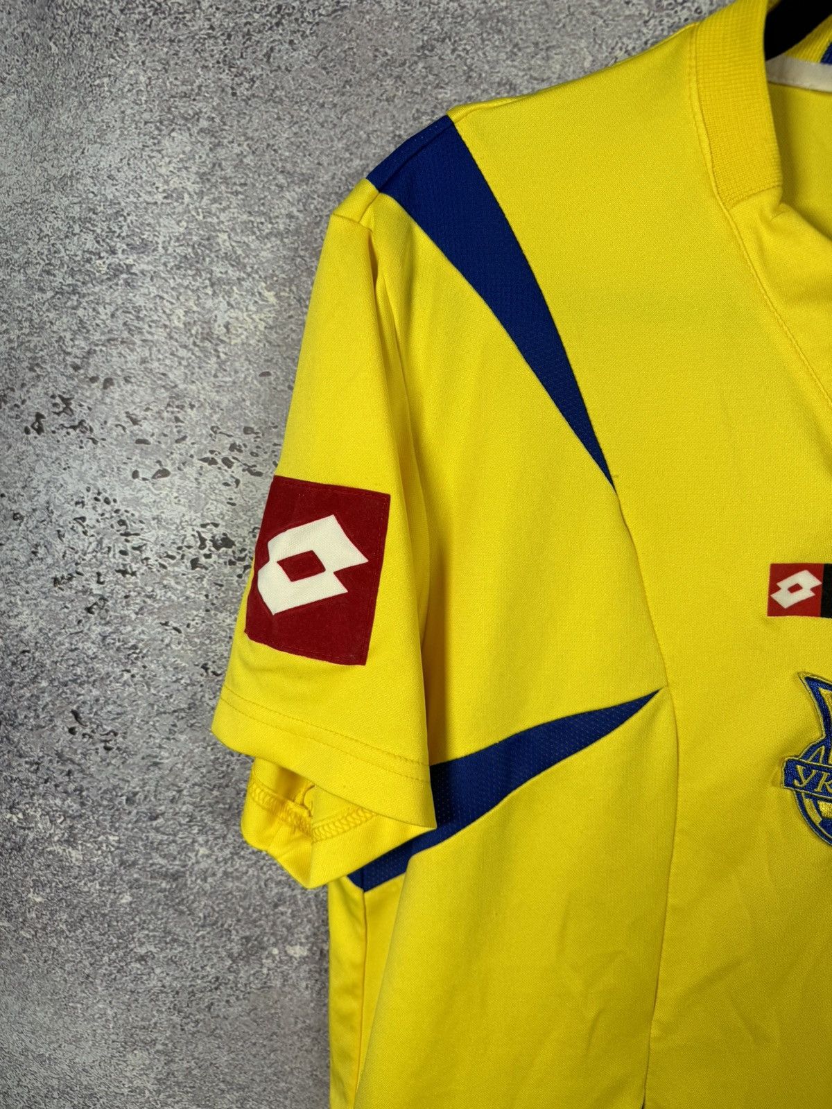 Lotto Sport × Vintage Vintage Ukraine National Team 2006 Lotto Soccer Jersey Large Size US L / EU 52-54 / 3 - 4 Thumbnail