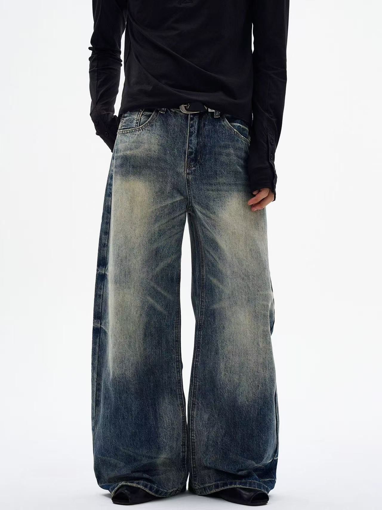 Vintage American retro washed whiskered cleanfit jeans for men Size US 32 / EU 48 - 1 Thumbnail