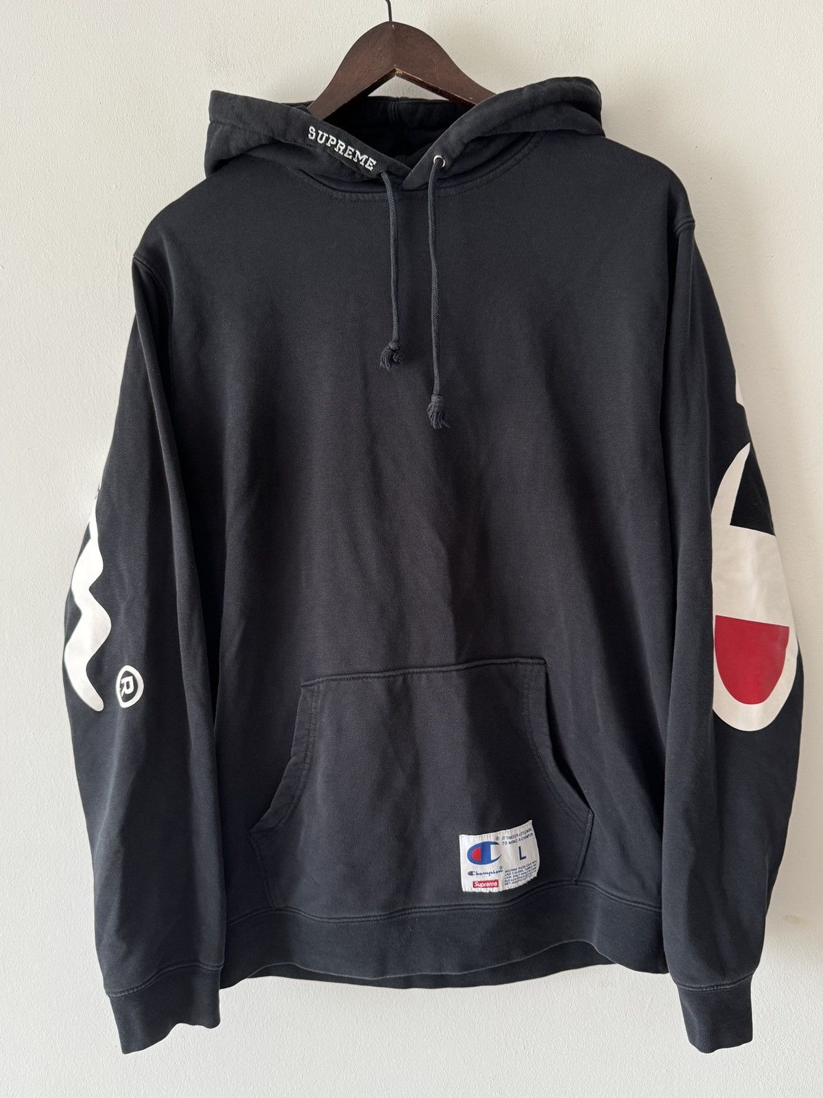 🔥 Champion x Supreme Black Cotton Hoodie