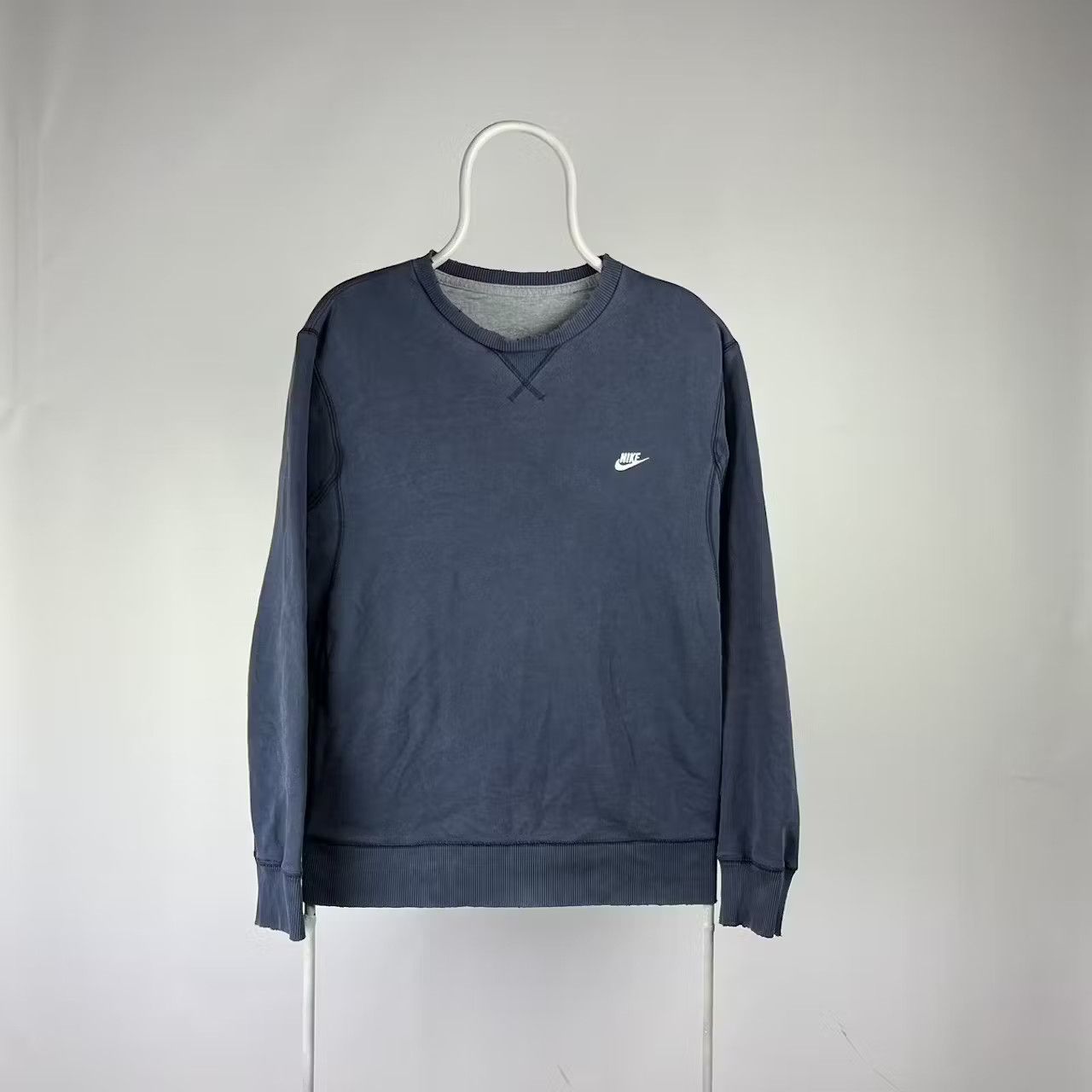 Nike Nike sweatshirt swoosh Deadstock y2k size XLarge Size US XL / EU 56 / 4 - 1 Thumbnail
