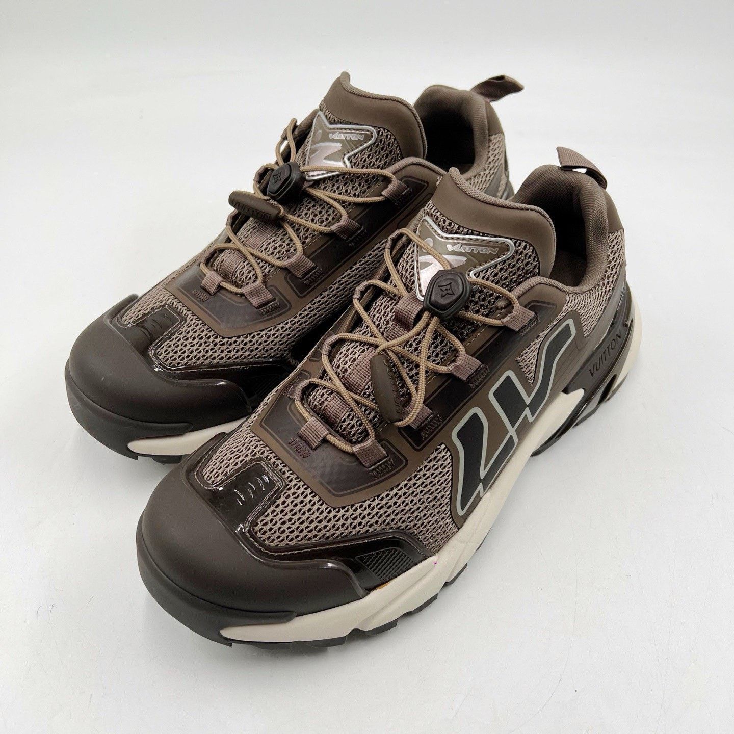 Louis Vuitton Louis Vuitton Runner Tatic Low-Top Sneakers Size US 7.5 / EU 40-41 - 1 Thumbnail
