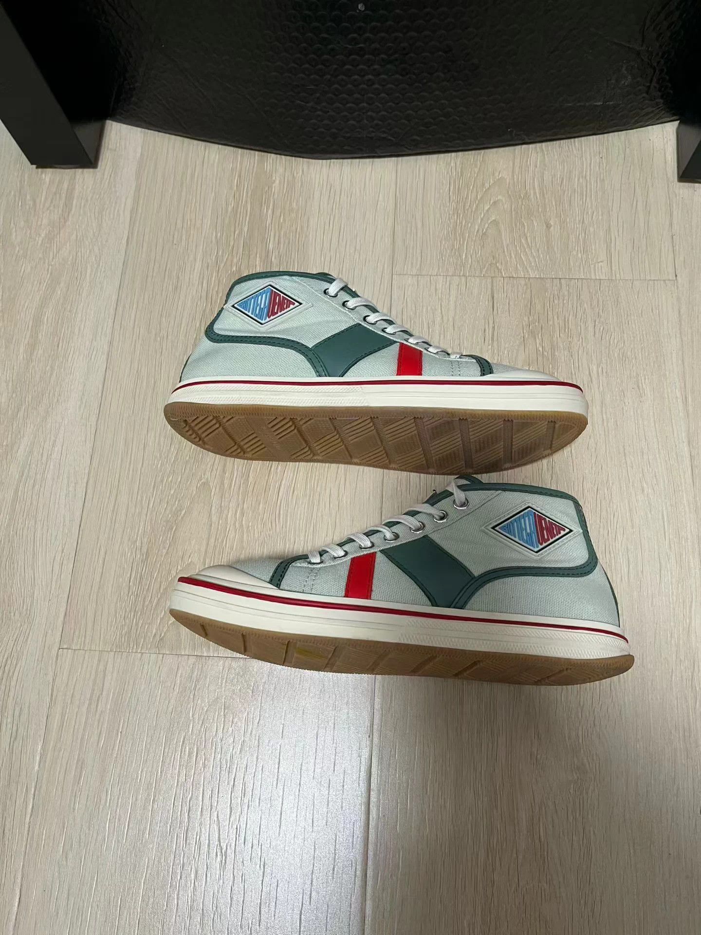 Bottega Veneta BOTTEGA VENETA Eliot Lt. Green LeatherCanvas 36 Worn Once Box Size US 5.5 / IT 35.5 - 4 Thumbnail