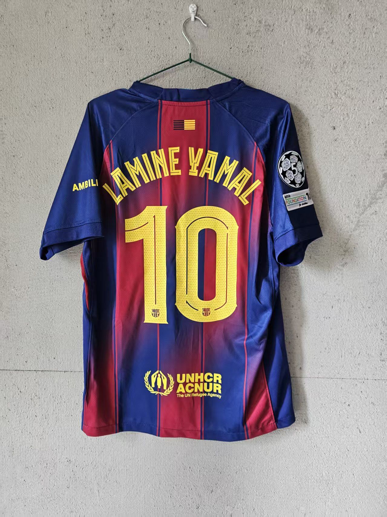 Other 2025 26 Barcelona #10 Lamine Yamal Jersey Home Size US S / EU 44-46 / 1 - 1 Thumbnail