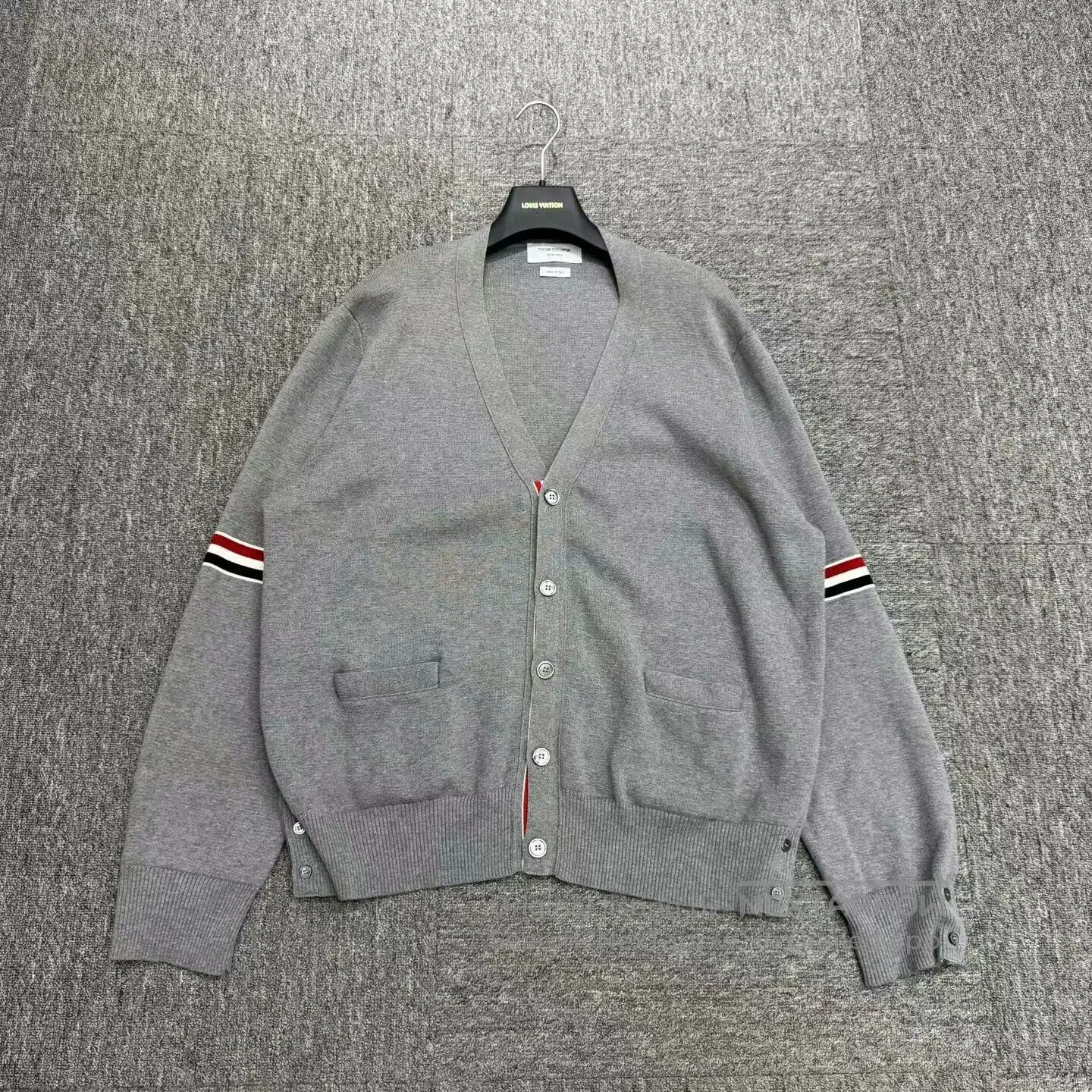 Thom Browne thom browne knit cardigan in gray. Size US XXL / EU 58 / 5 - 1 Thumbnail