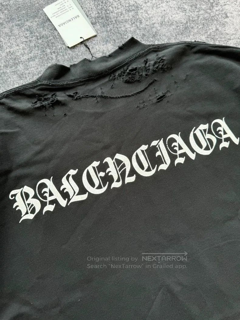 Balenciaga Balenciaga Back Sanskrit Logo Distressed Tee. Size US M / EU 48-50 / 2 - 5 Thumbnail