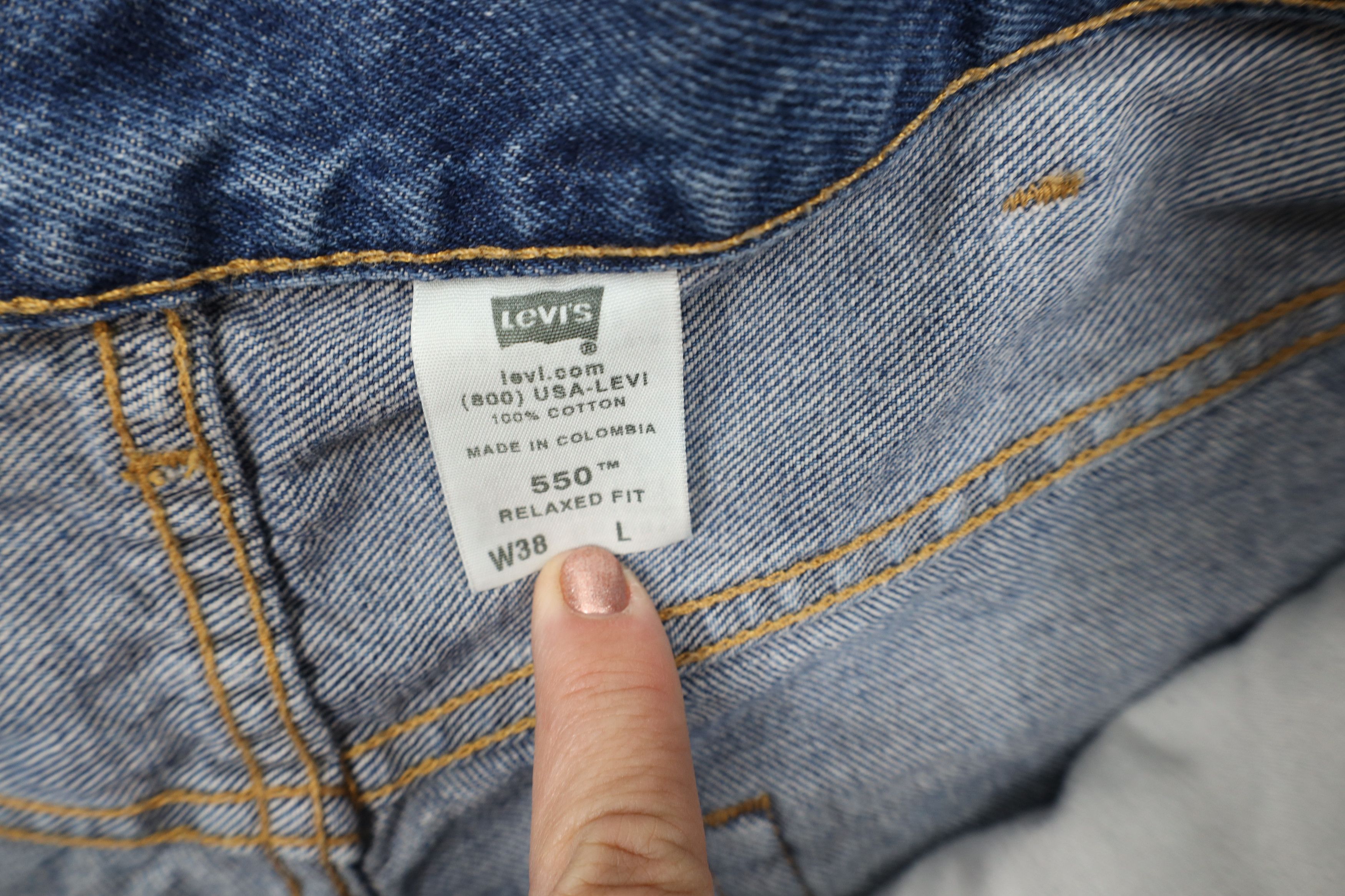 Levi's Vintage Y2K 2004 Levis 550 Fit Denim Jean Shorts Jorts Size US 38 / EU 54 - 7 Thumbnail