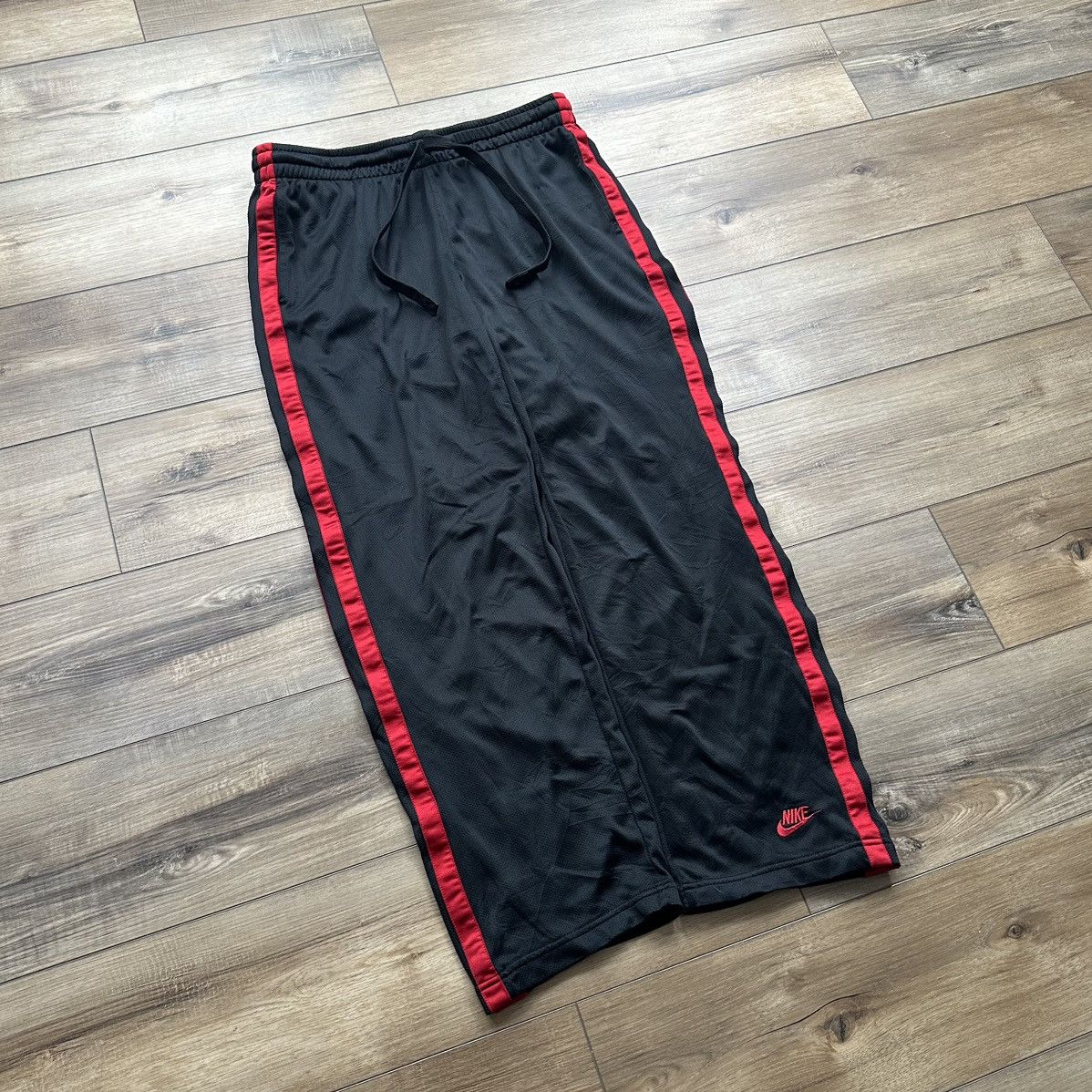 Nike Vintage 2000s Nike Black & Red Striped Wide Leg Track Pants Size US 34 / EU 50 - 3 Thumbnail