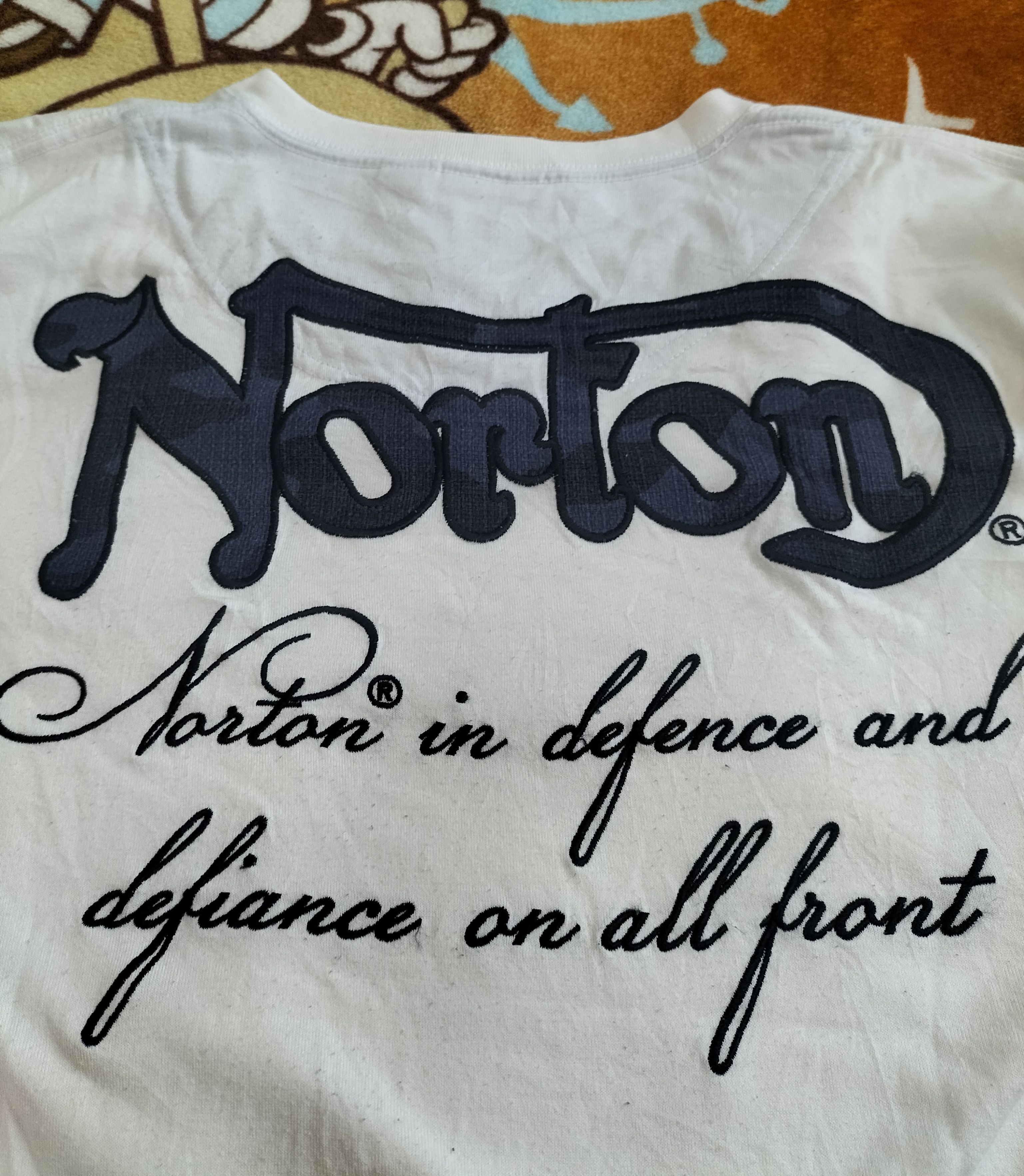 Norton Norton British army v-neck tshirt Size US M / EU 48-50 / 2 - 4 Thumbnail