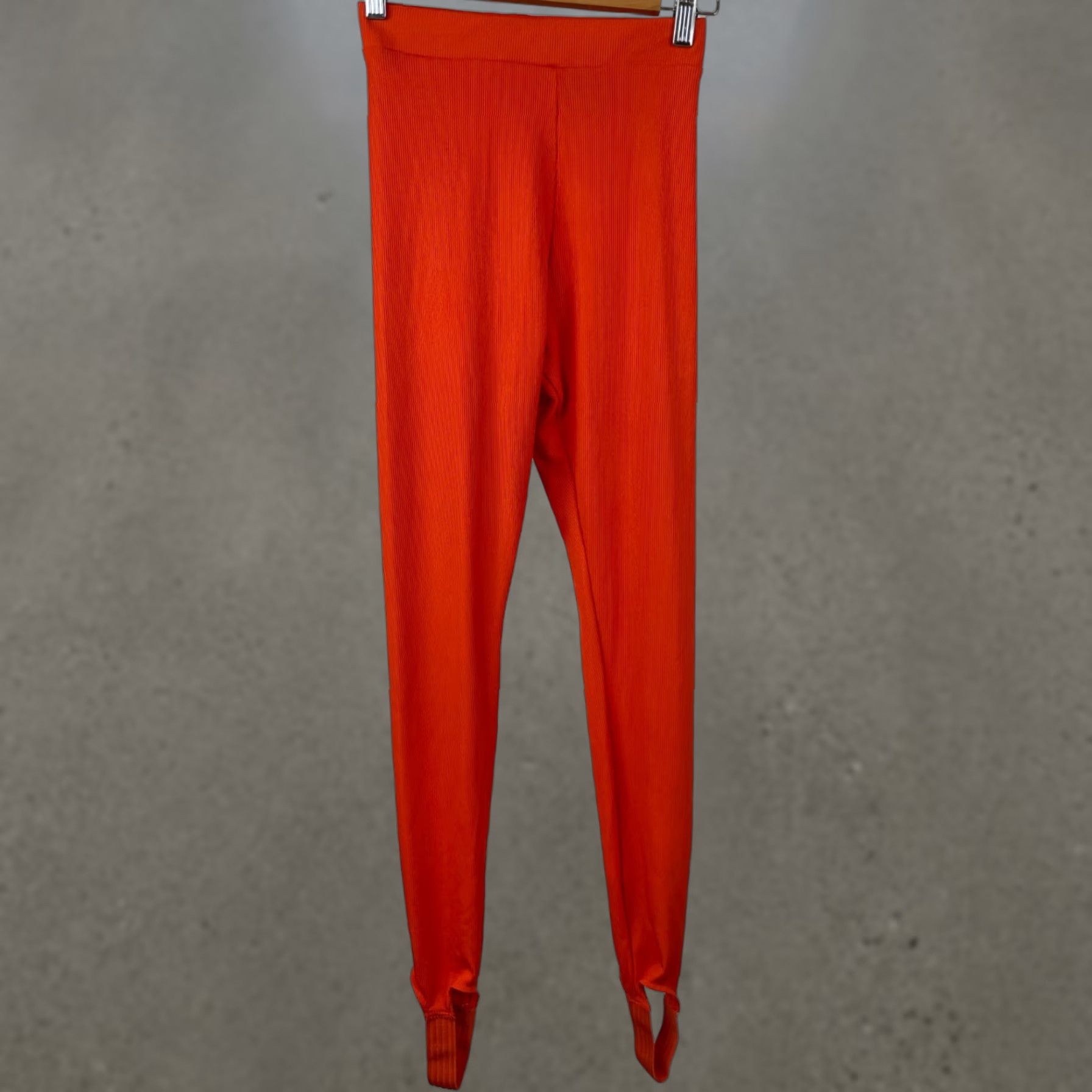 H&M H&M Leggings Womens Size Small Orange Ribbed Stretch Stirrup Slim Fit Shirt Leggings Womens Orange Ribbed Stretch Stirrup Slit? Size 28" / US 6 / IT 42 - 1 Thumbnail