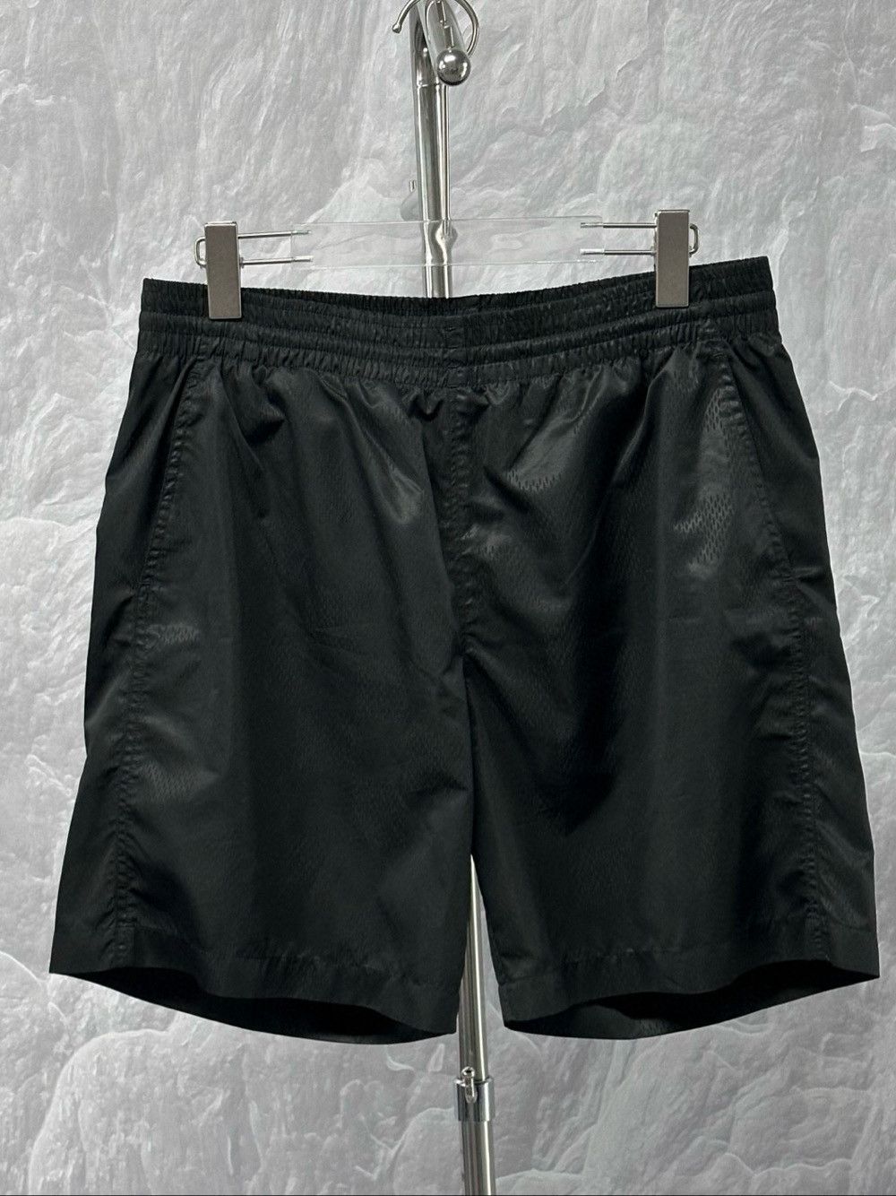 Louis Vuitton Louis Vuitton Tonal Monogram Shorts Size S Size US 30 / EU 46 - 1 Thumbnail