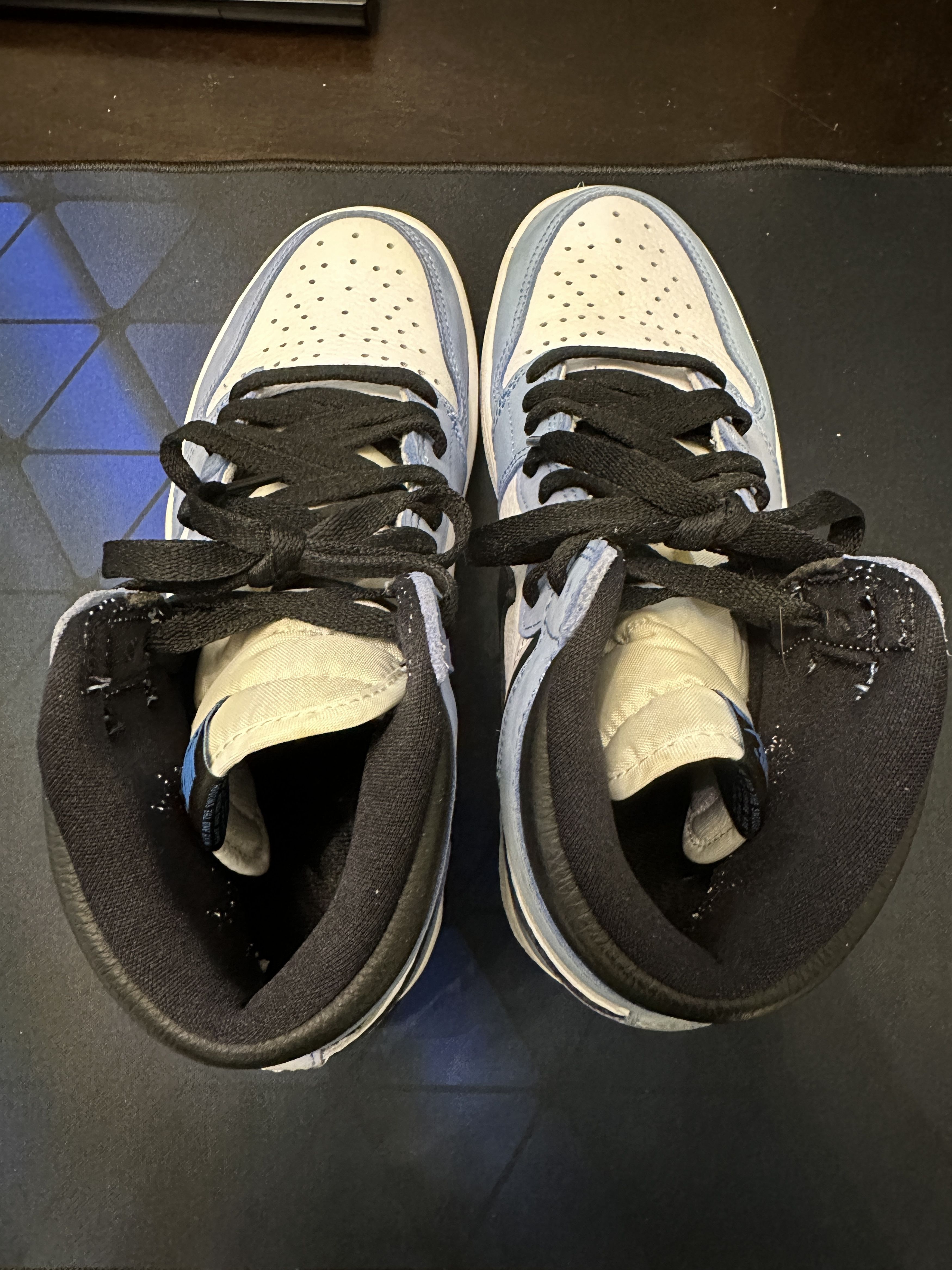 Jordan Brand AJ1 High OG University Blue UNC Size US 8 / EU 41 - 6 Thumbnail