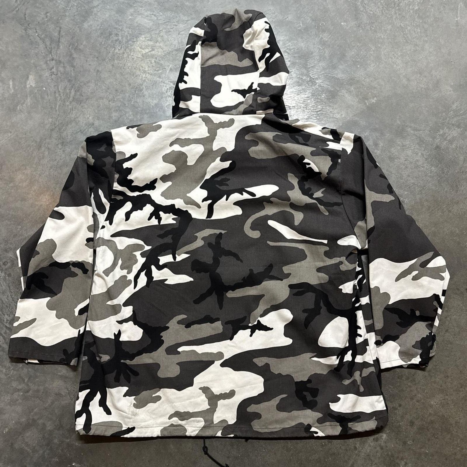 Vintage Vintage 90s Military Camo Anorak Parka Lightweight Jacket Size US XL / EU 56 / 4 - 6 Thumbnail