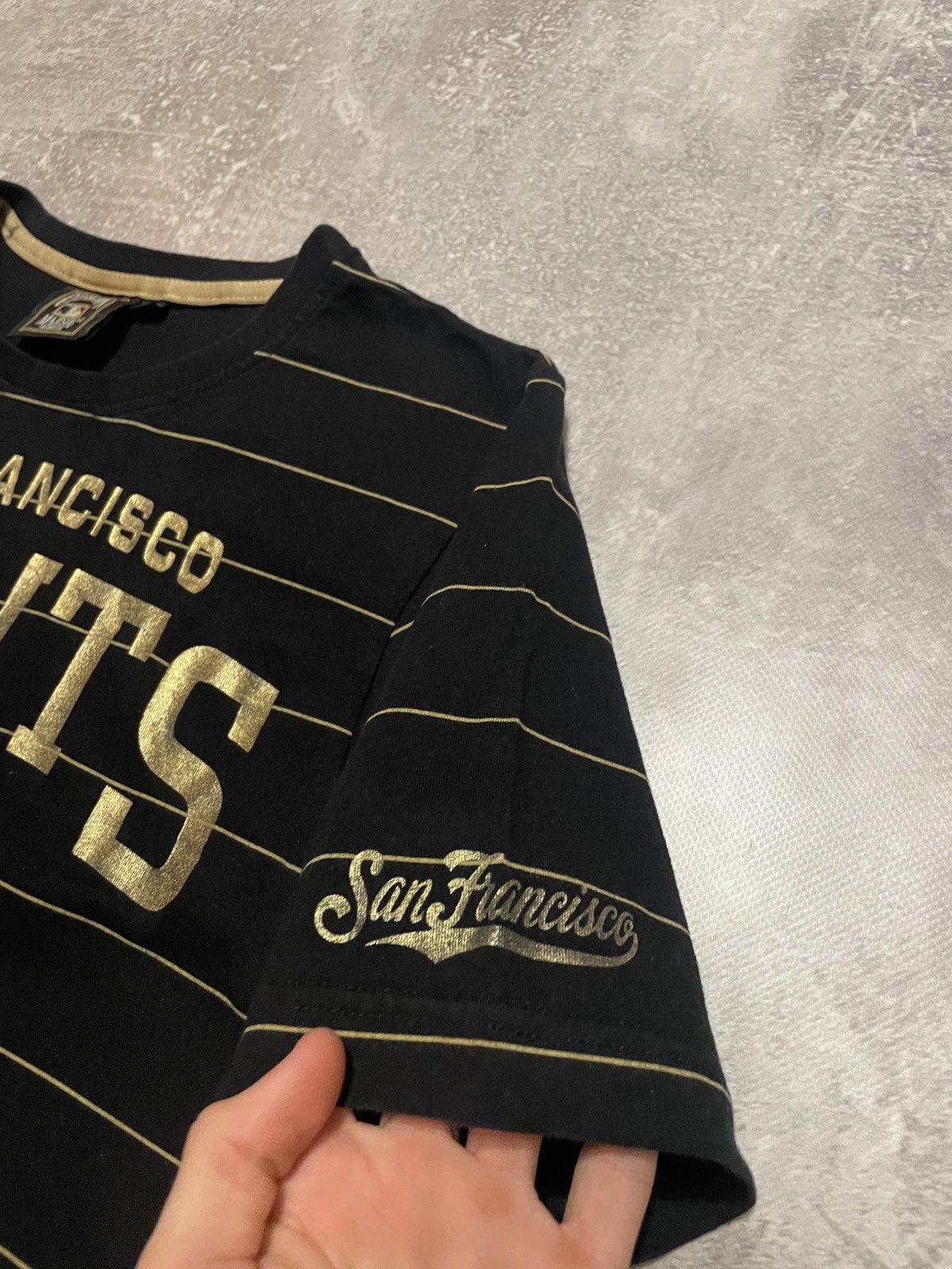 Majestic Vintage Majestic San Francisco Giants Striped NBA T-Shirt Size US S / EU 44-46 / 1 - 5 Thumbnail