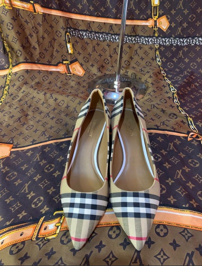 Burberry Authentic Burberry Plaid heels Size US 8 / IT 38 - 8 Thumbnail