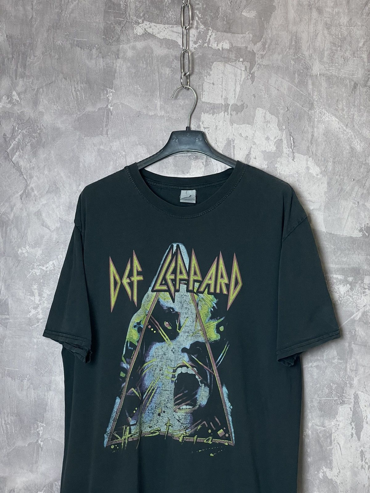 Band Tees × Def Leppard × Vintage Y2K DEF LEOPARD BAND T SHIRT Sz M Size US L / EU 52-54 / 3 - 2 Thumbnail