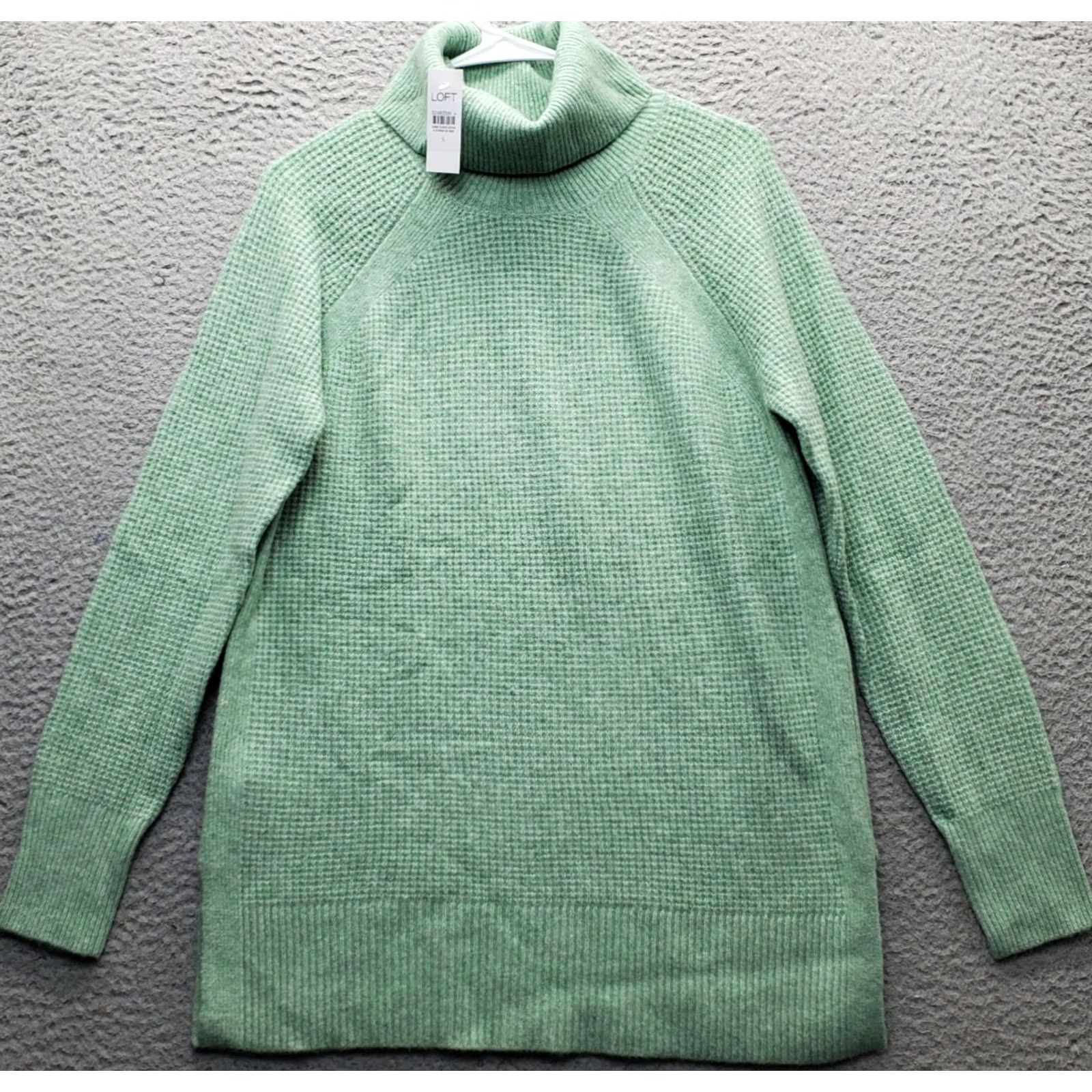 Loft LOFT Womens Small Green Long Sleeve Stretch Turtleneck High Low Slit Sweater Size S / US 4 / IT 40 - 2 Thumbnail