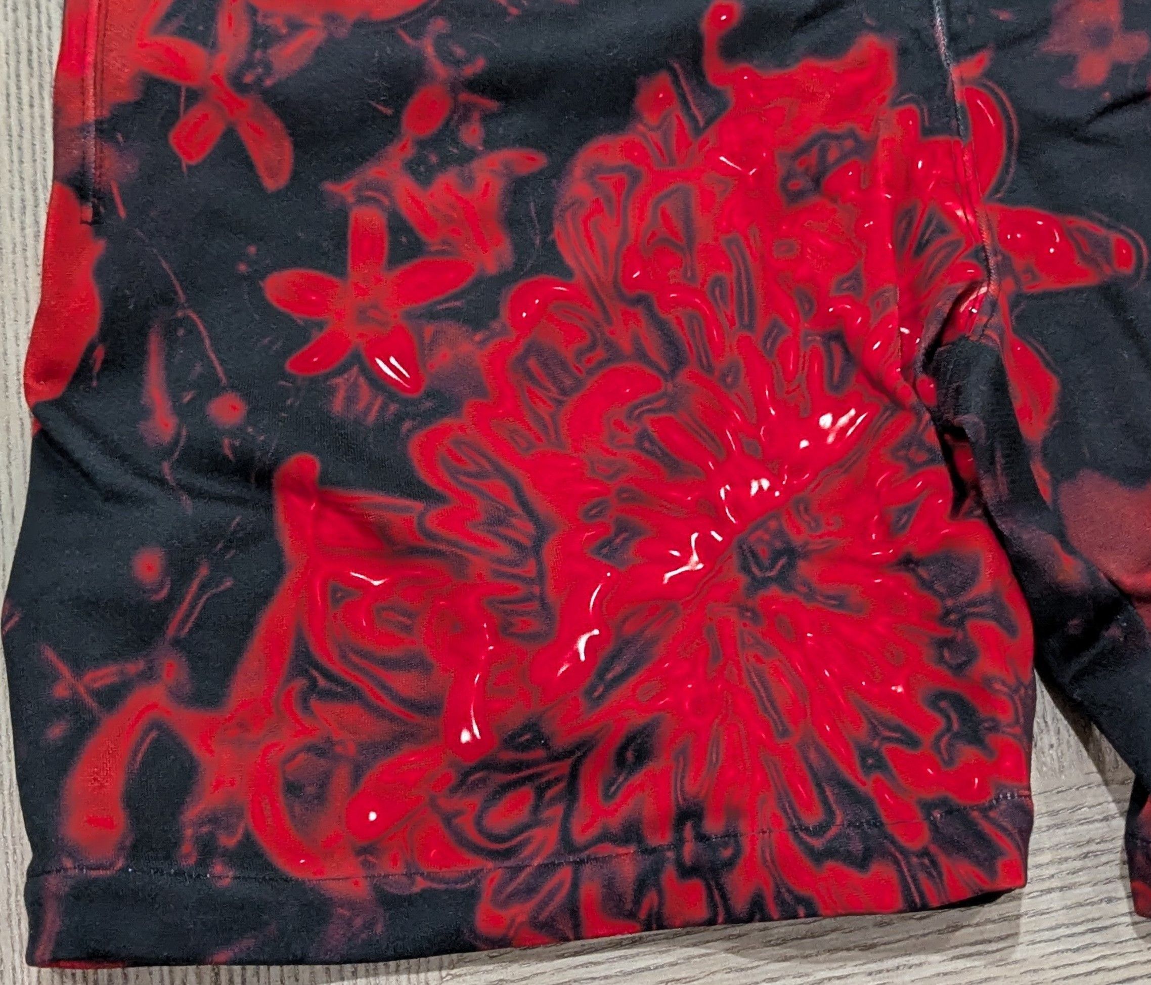 Alexander McQueen Alexander McQueen Floral Cotton Sweat Shorts Red/Black XL Size US 36 / EU 52 - 2 Thumbnail