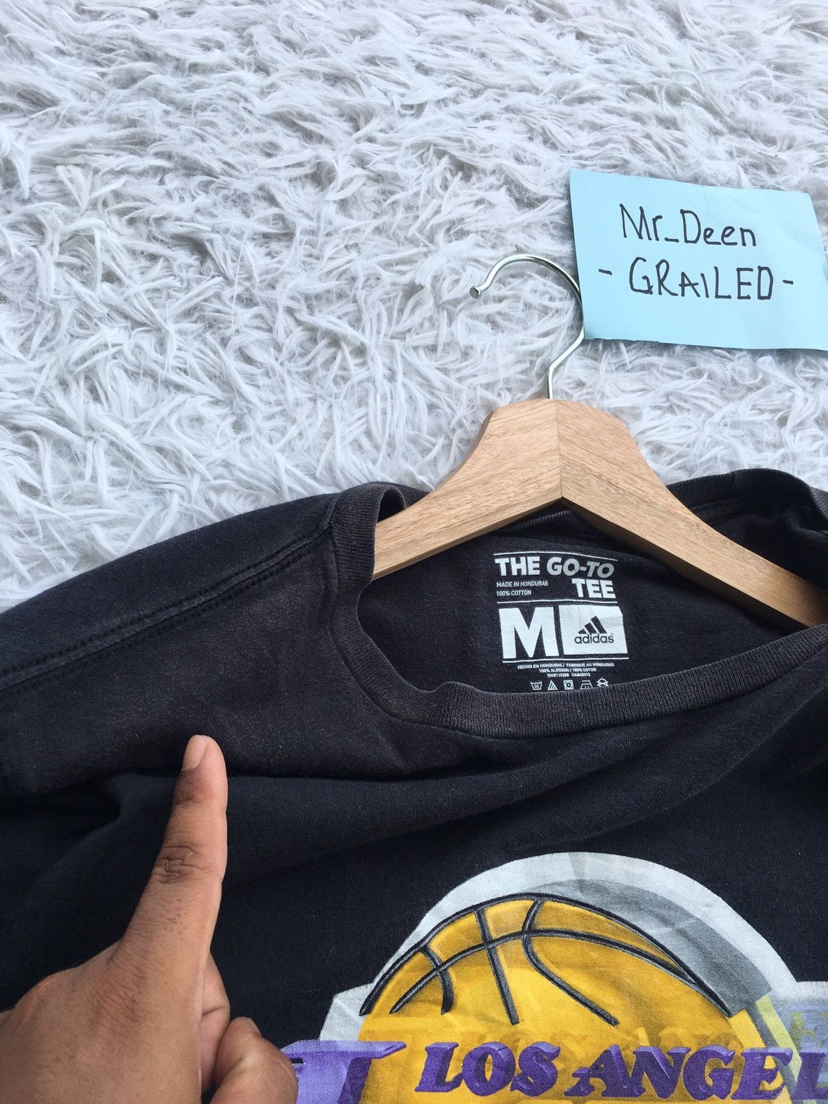 NBA Rare Los Angeles Lakers Biglogo Spellout Tshirt Size US M / EU 48-50 / 2 - 10 Thumbnail