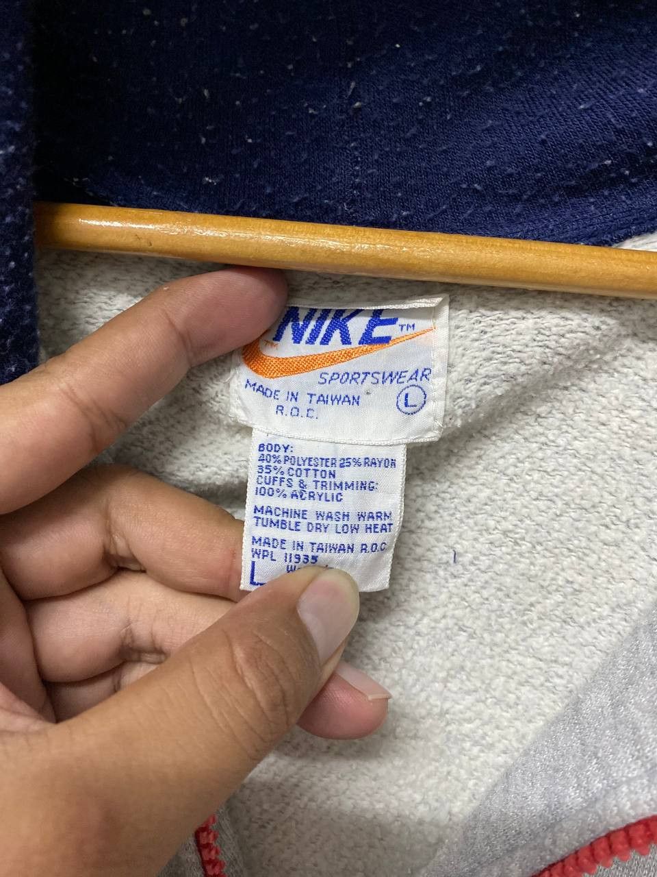 Nike vintage 80s nike orange tab hoody very nice design Size US L / EU 52-54 / 3 - 5 Thumbnail