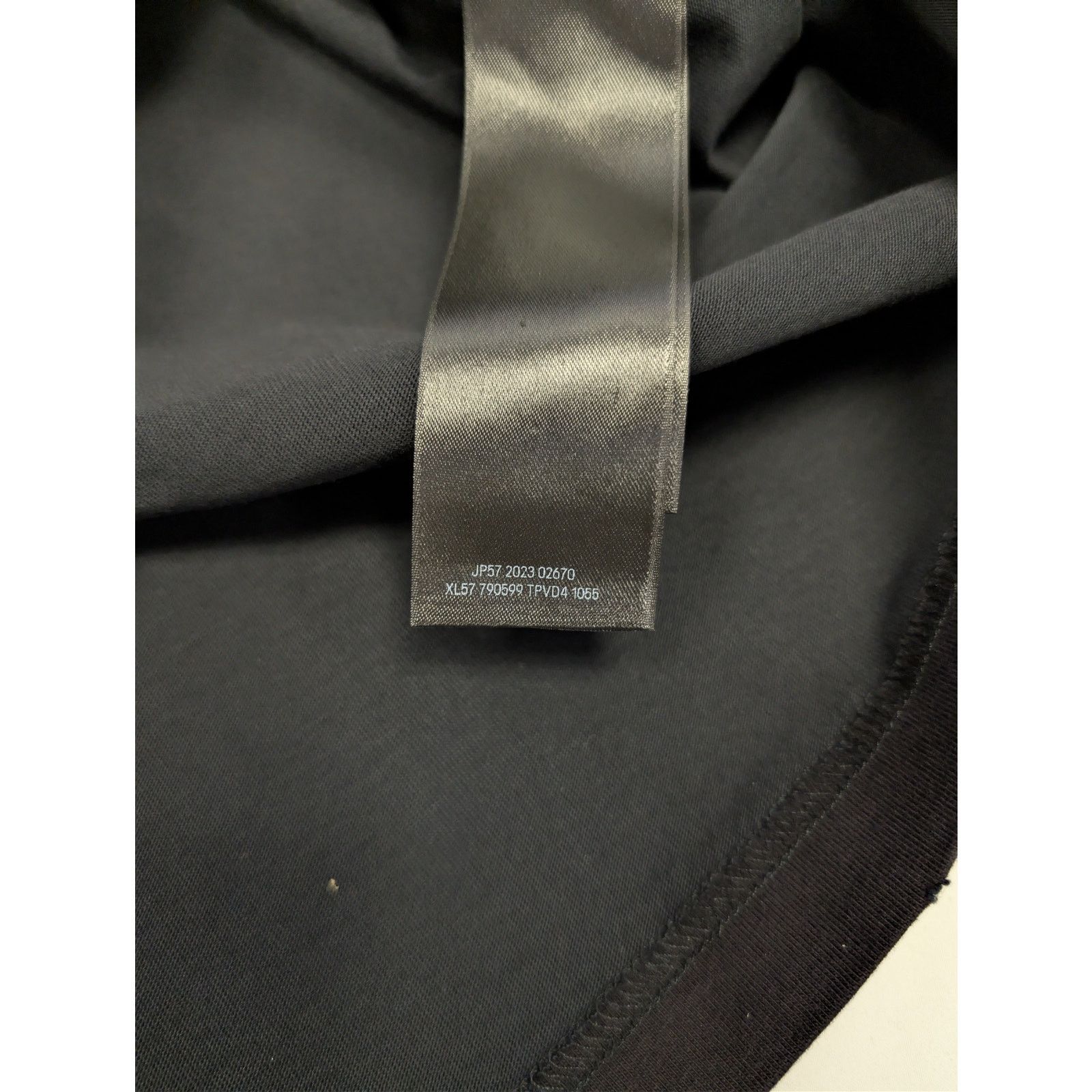 Balenciaga o1rshd1 Pierced Oversized Long Sleeve Jersey T-Shirt Black Size US S / EU 44-46 / 1 - 17 Thumbnail