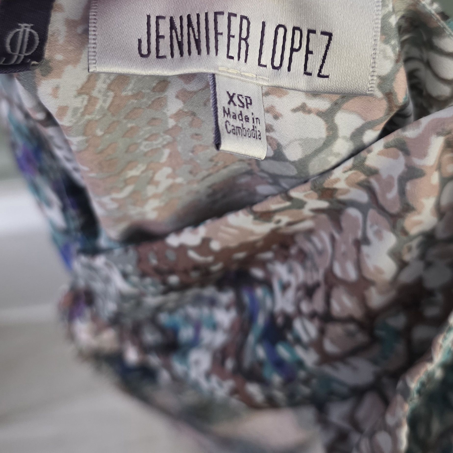 Jennifer Lopez NWOT Jennifer Lopez Jlo Petite Printed Empire Maxi Mauve XS Size XS / US 0-2 / IT 36-38 - 3 Thumbnail