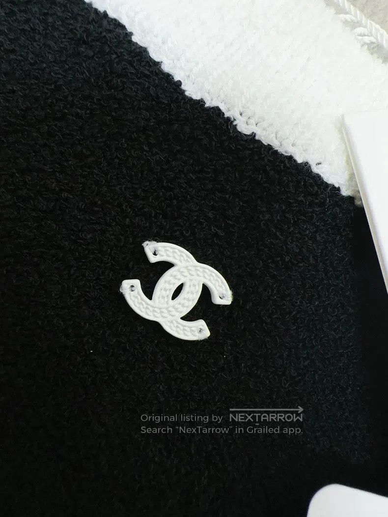 Chanel Chanel 23p black and white edged towel fabric knitted susp Size XS / US 0-2 / IT 36-38 - 3 Thumbnail