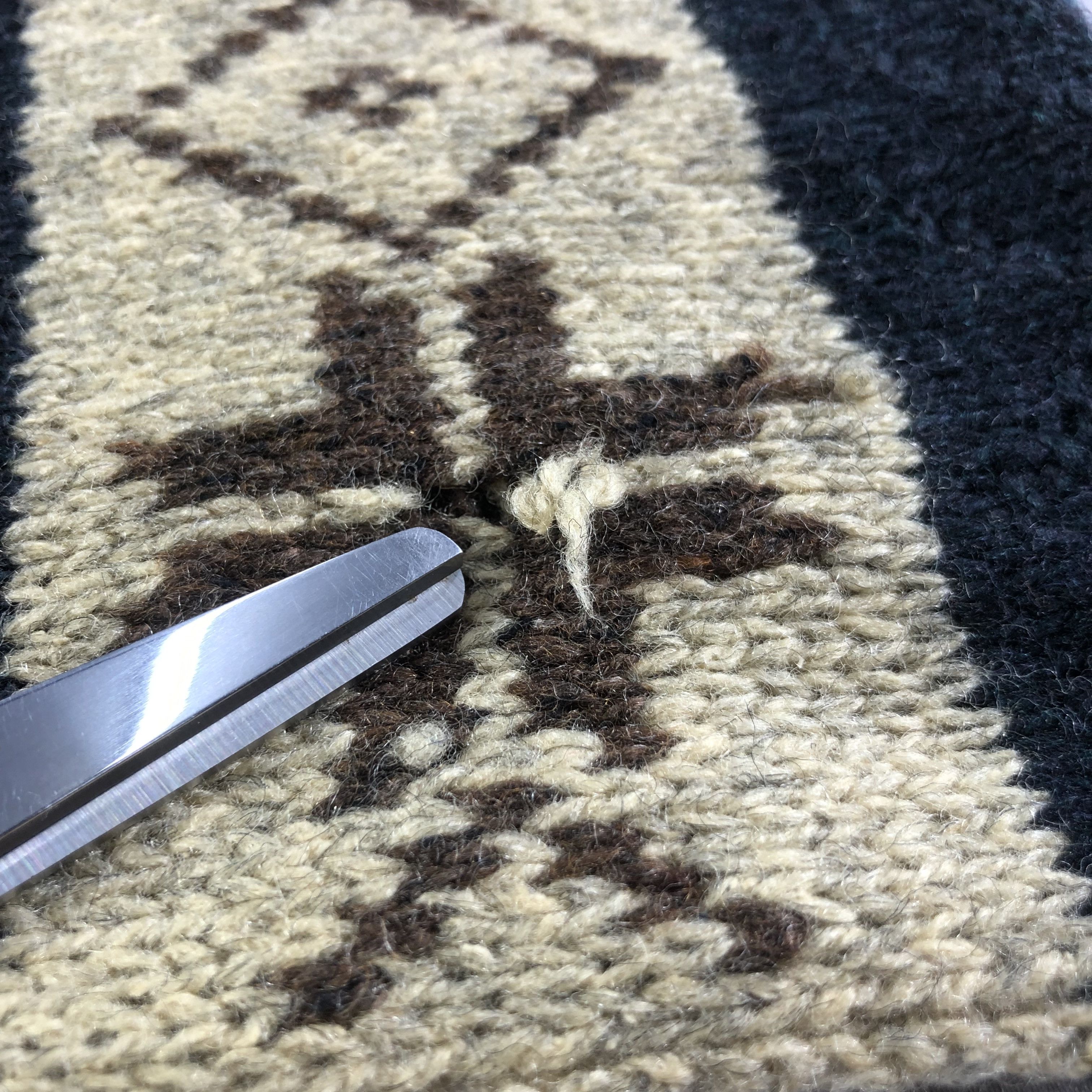 Polo Ralph Lauren Polo Ralph Lauren Native Design Wool Scarf Muffler V1511 Size ONE SIZE - 5 Thumbnail