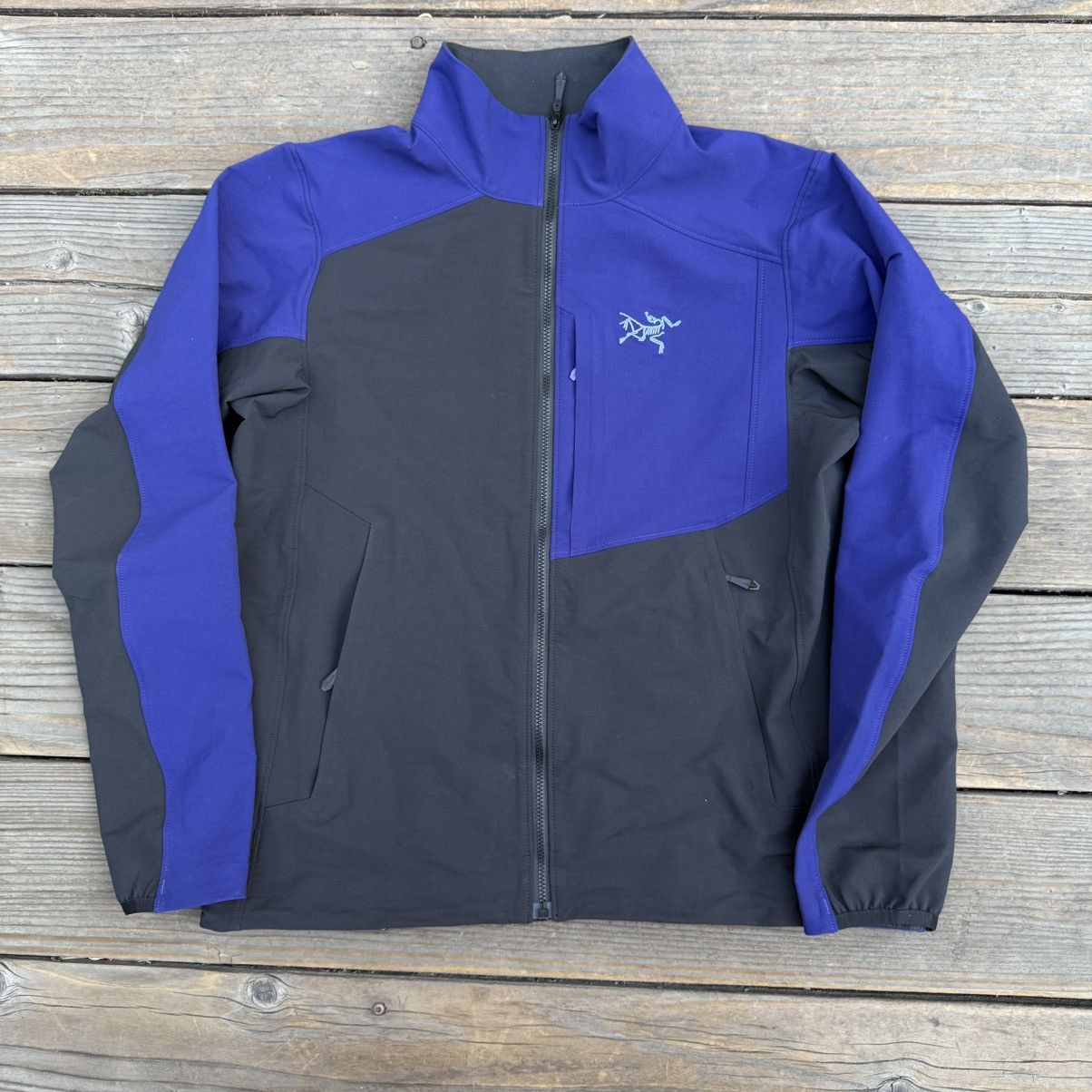 Arc'teryx Arc’teryx Gamma Jacket Women's Size XS Purple Black Size XS / US 0-2 / IT 36-38 - 1 Thumbnail