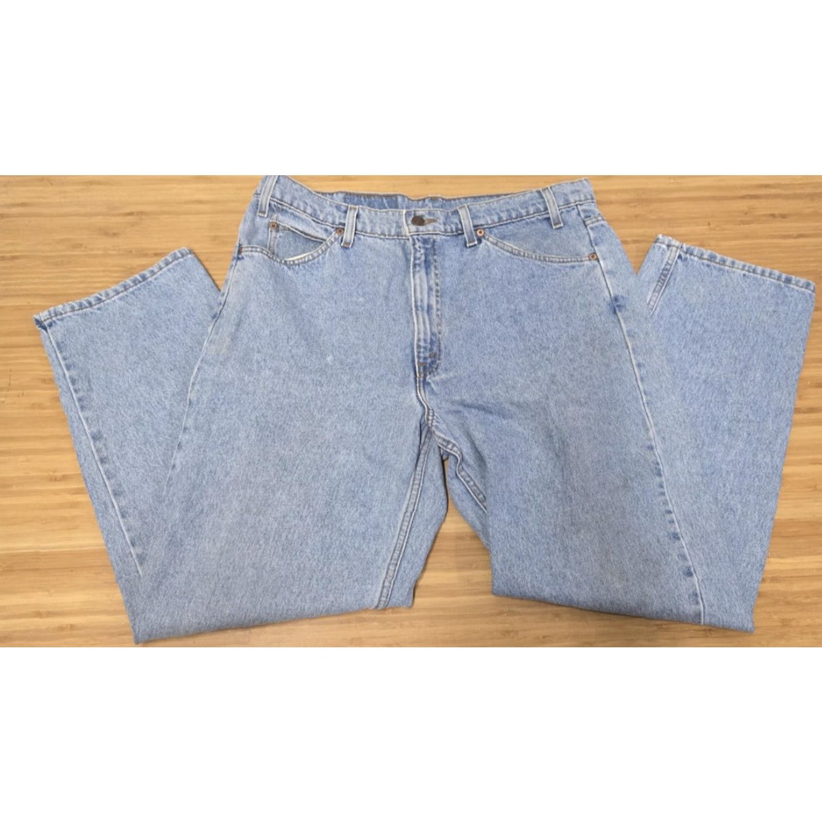 Levi's VINTAGE Levi's 550 Jeans Mens 38x30 Light Blue Relaxed Tapered Fit Denim Leather Back Patch Zip Fly Pants Mens Size US 38 / EU 54 - 4 Thumbnail