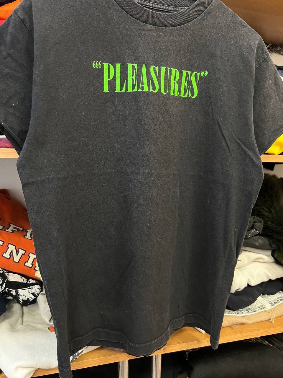 Pleasures × Vintage Pleasures Basic Logo Y2K T-shirt vintage Size US M / EU 48-50 / 2 - 4 Thumbnail