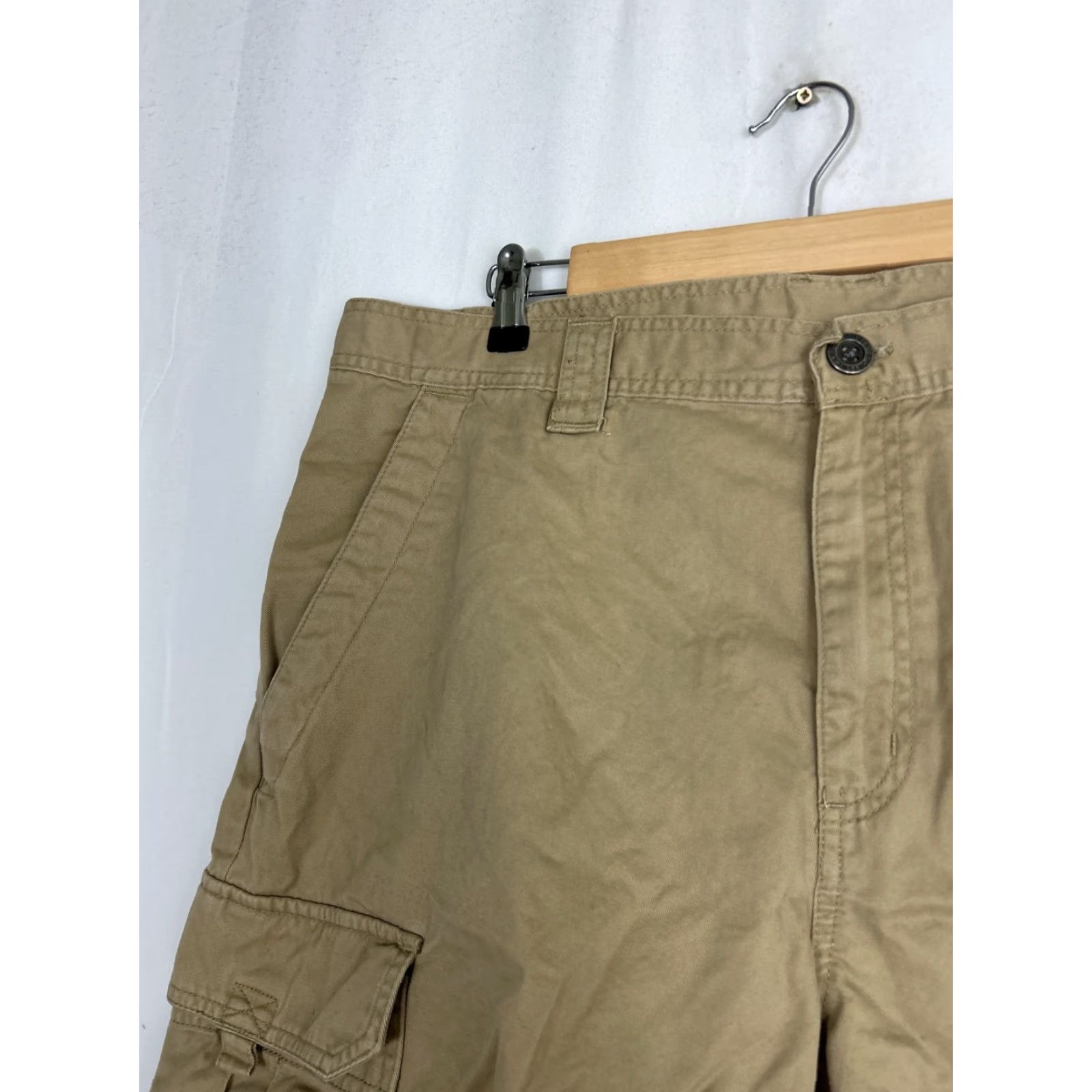 Vintage Columbia Mens Cargo Shorts Beige 40x10 Cotton Blend Outdoor Cargo Shorts Men Warm Weather Beige Coloumn? Size US 40 / EU 56 - 5 Thumbnail