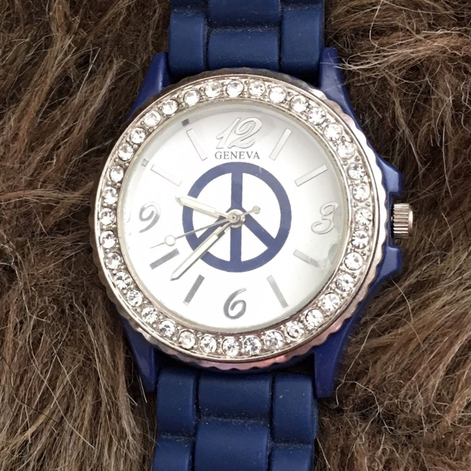 Geneva Geneva Peace blue silicone band rhinestone watch Size ONE SIZE - 2 Thumbnail