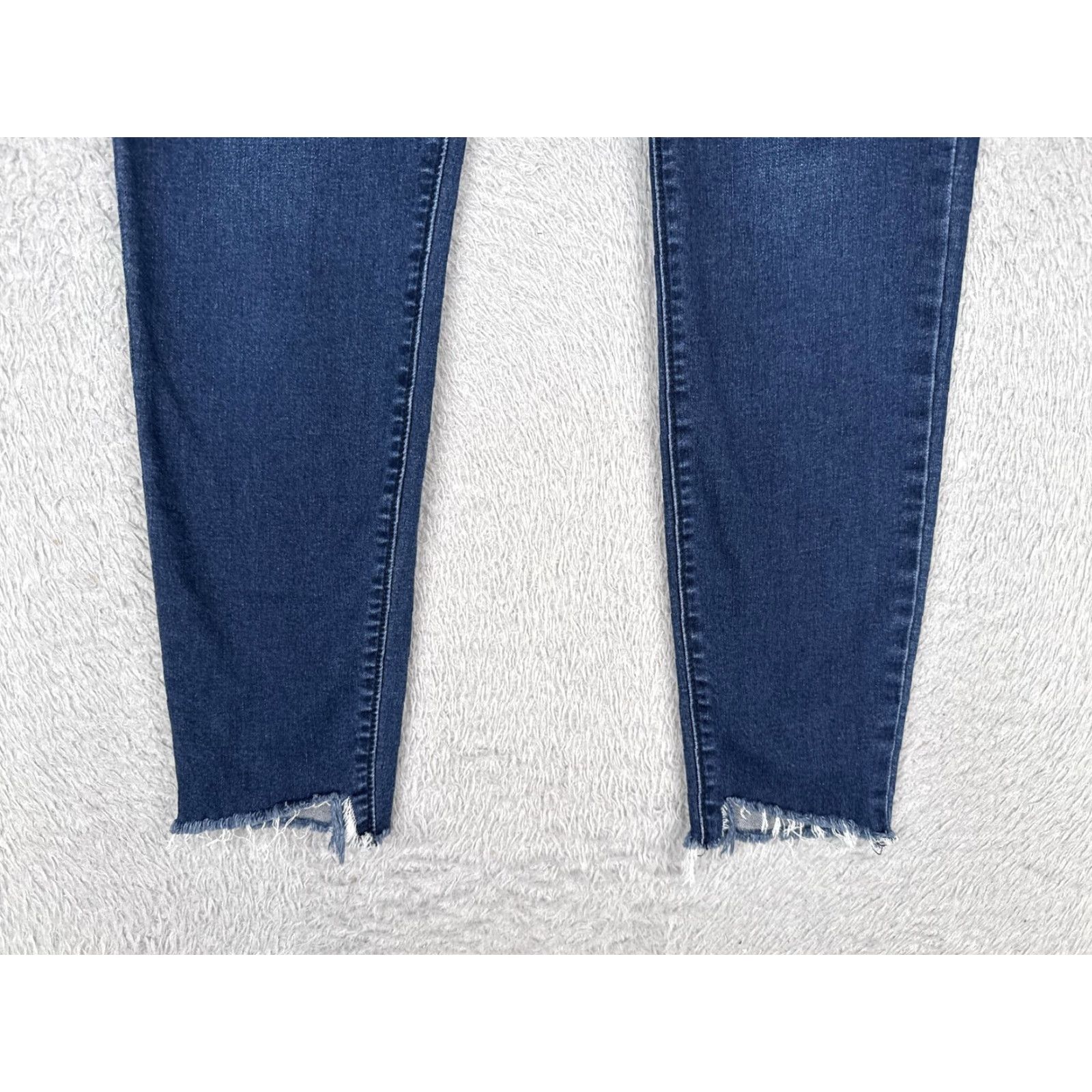 Old Navy Old Navy Jeans Womens 6 Blue Rockstar Jeggings Pull-On Elastic Waist Raw Hem Jeans Size 28" / US 6 / IT 42 - 2 Thumbnail