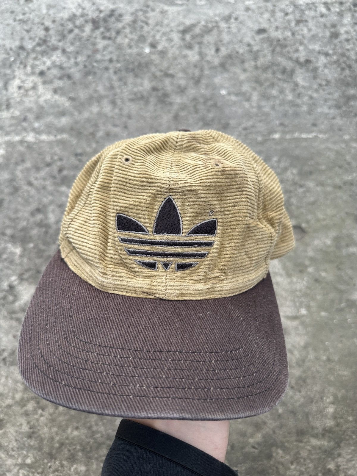 Adidas Vintage Adidas Velvet 90s Cap Streetwear Rare USA Hat Size ONE SIZE - 2 Thumbnail