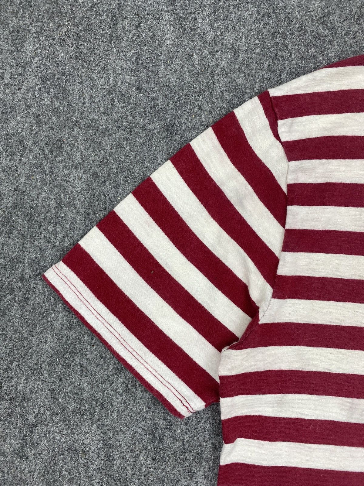 Guess Vintage Guess Center Logo Striped Tee Y2K T0022 Size US S / EU 44-46 / 1 - 9 Thumbnail
