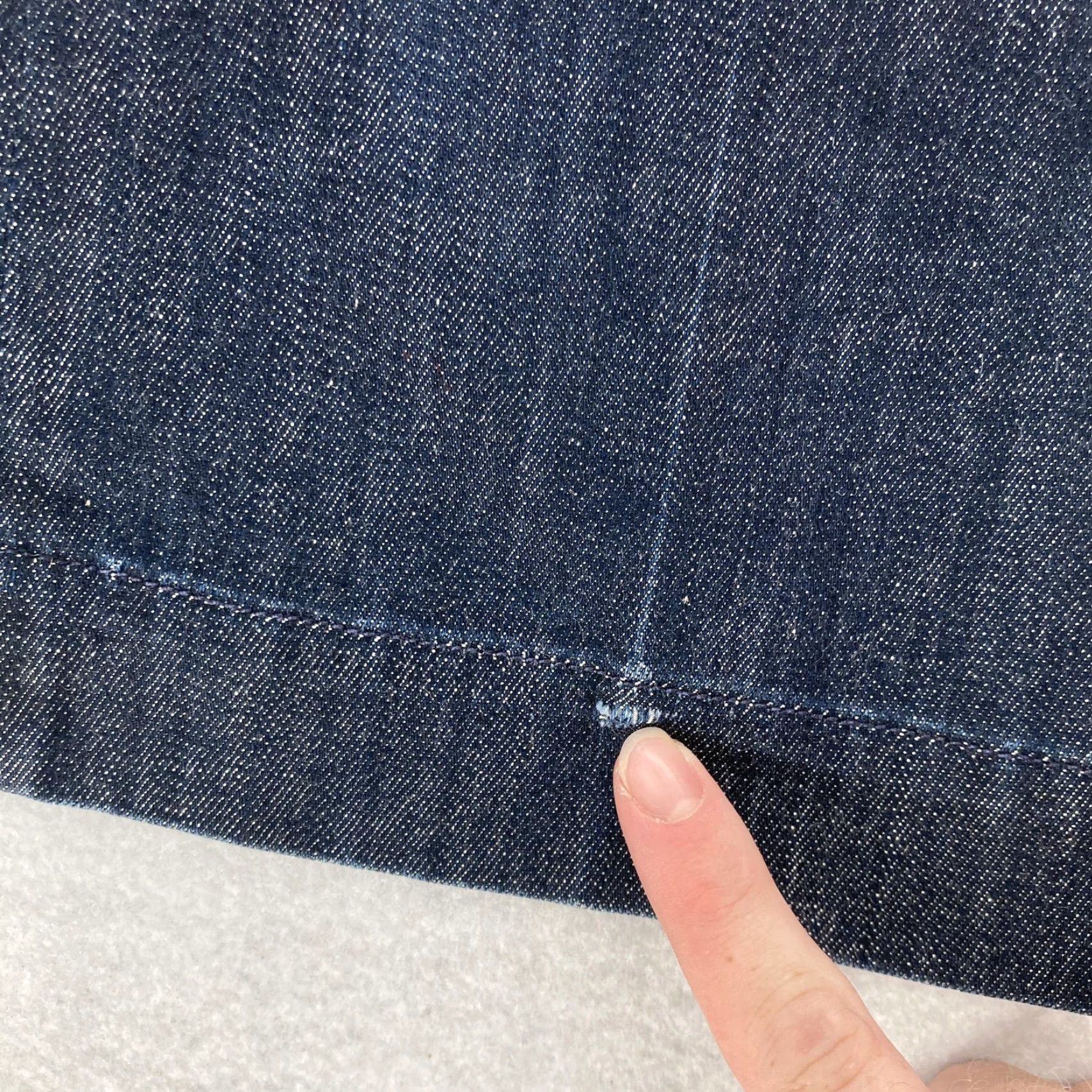 7 For All Mankind 7 For All Mankind Jeans Womens 28 Dark Wash Dojo Cropped Wide Leg Made USA Jeans Womens 28 Dark Wash Dojo Cropped Wide Leg - 7 For All Mankind Size 28" / US 6 / IT 42 - 4 Thumbnail