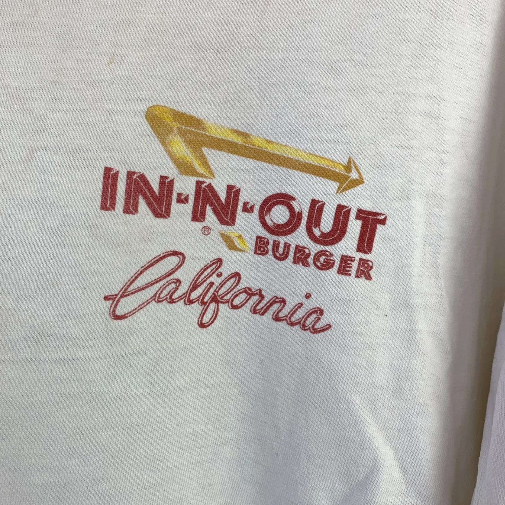 Hanes VINTAGE In N Out Burger California Tee T-Shirt L Hanes Beefy-T White 90s Graphic Print Short Sleeve Crew Neck Unisex Adults Large Size US L / EU 52-54 / 3 - 4 Thumbnail