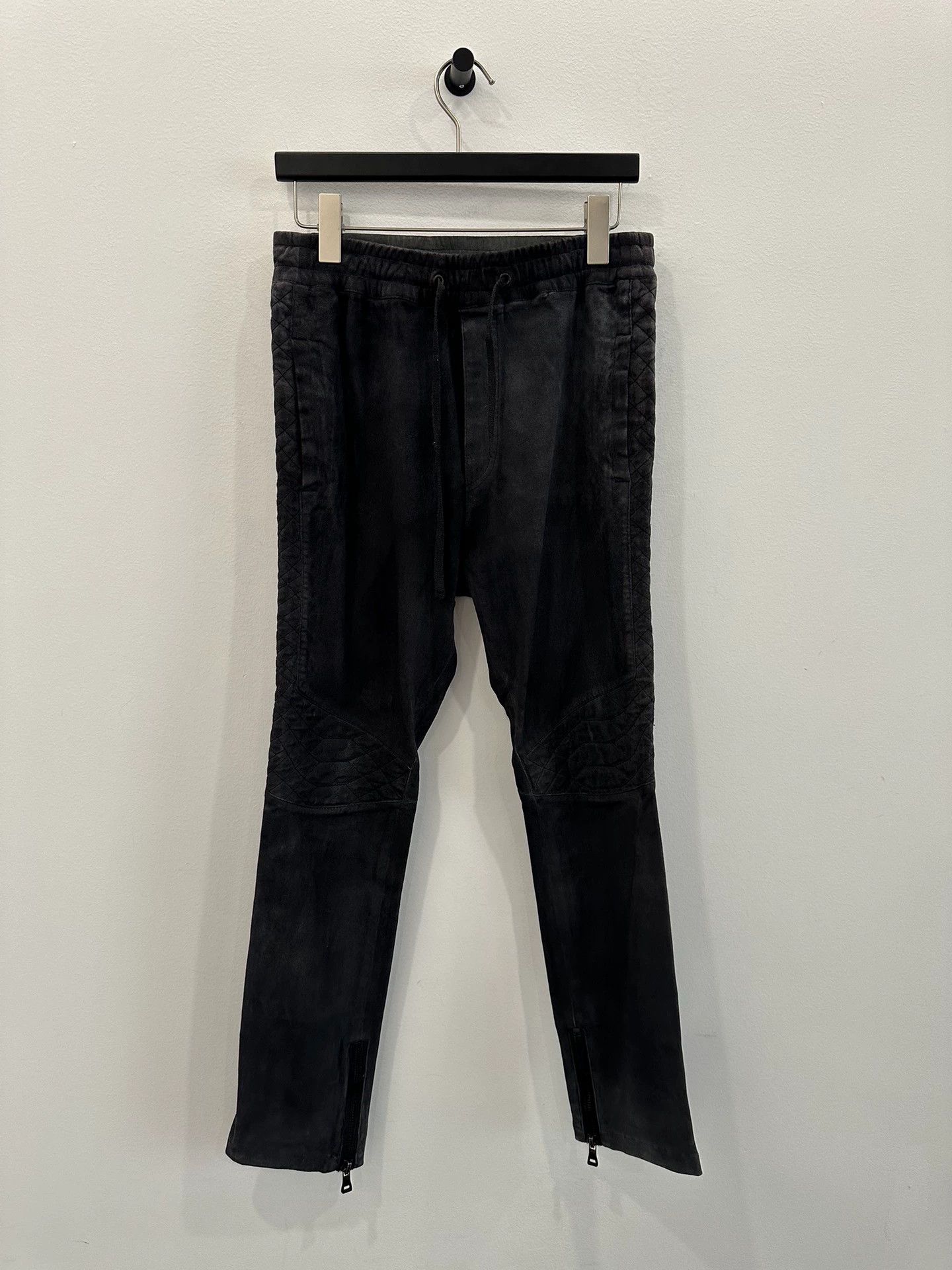 Balmain Balmain Side printed logo dark gray sweatpants Size US 34 / EU 50 - 1 Thumbnail