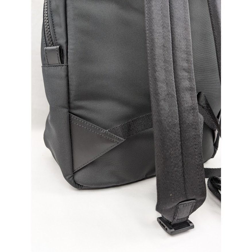 Alexander McQueen o1rshd1 Size: OS / New MCQ Graff Metropolitan Backpack Black Size ONE SIZE - 6 Thumbnail