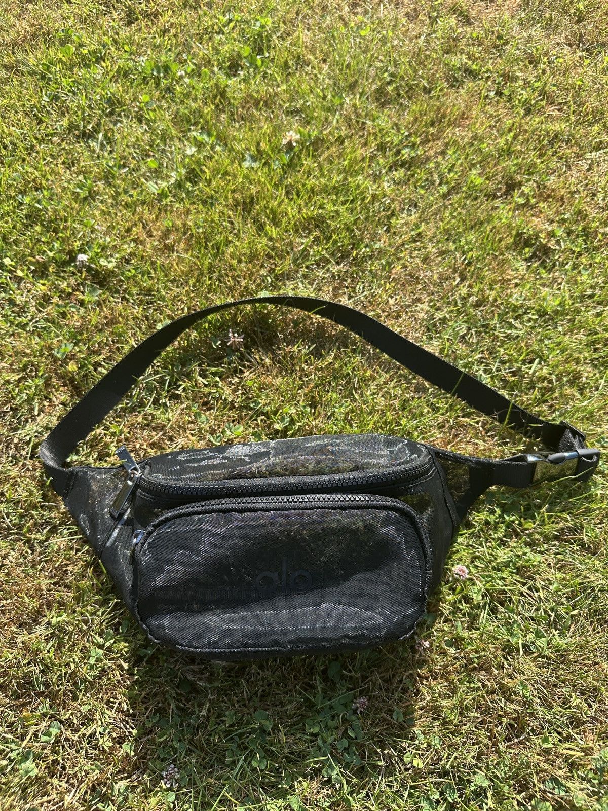 Alo Alo yoga sheer mesh fanny pack Size ONE SIZE - 1 Thumbnail