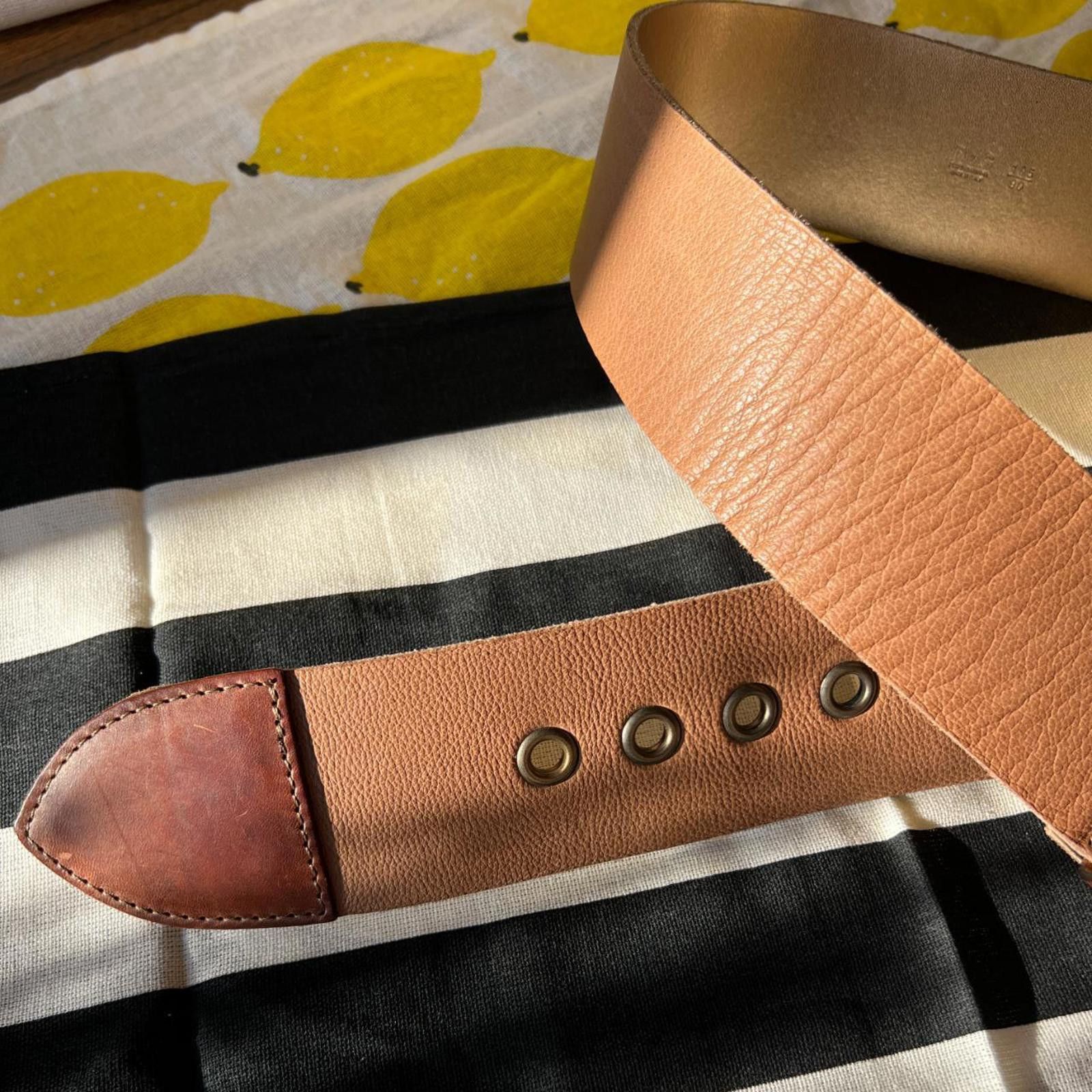 Dolce & Gabbana D&G Tan Belt with Big Buckle Energy Size ONE SIZE - 5 Thumbnail
