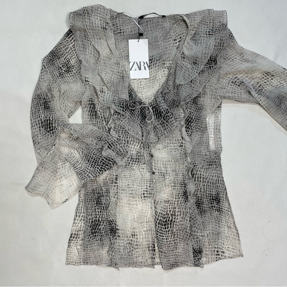 Zara NWT New ZARA Ruffle Animal Printed Shirt Size S Size S / US 4 / IT 40 - 6 Thumbnail